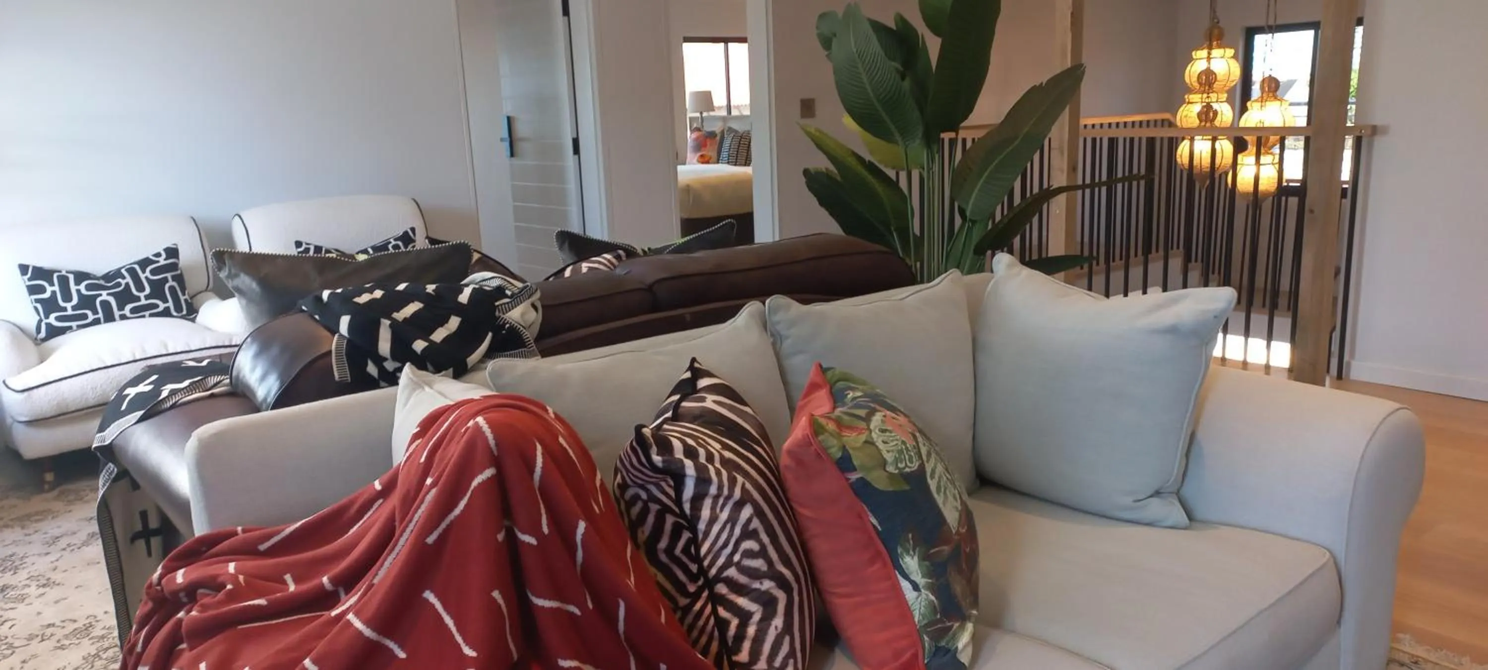 Communal lounge/ TV room in The Whale's Tale Guesthouse