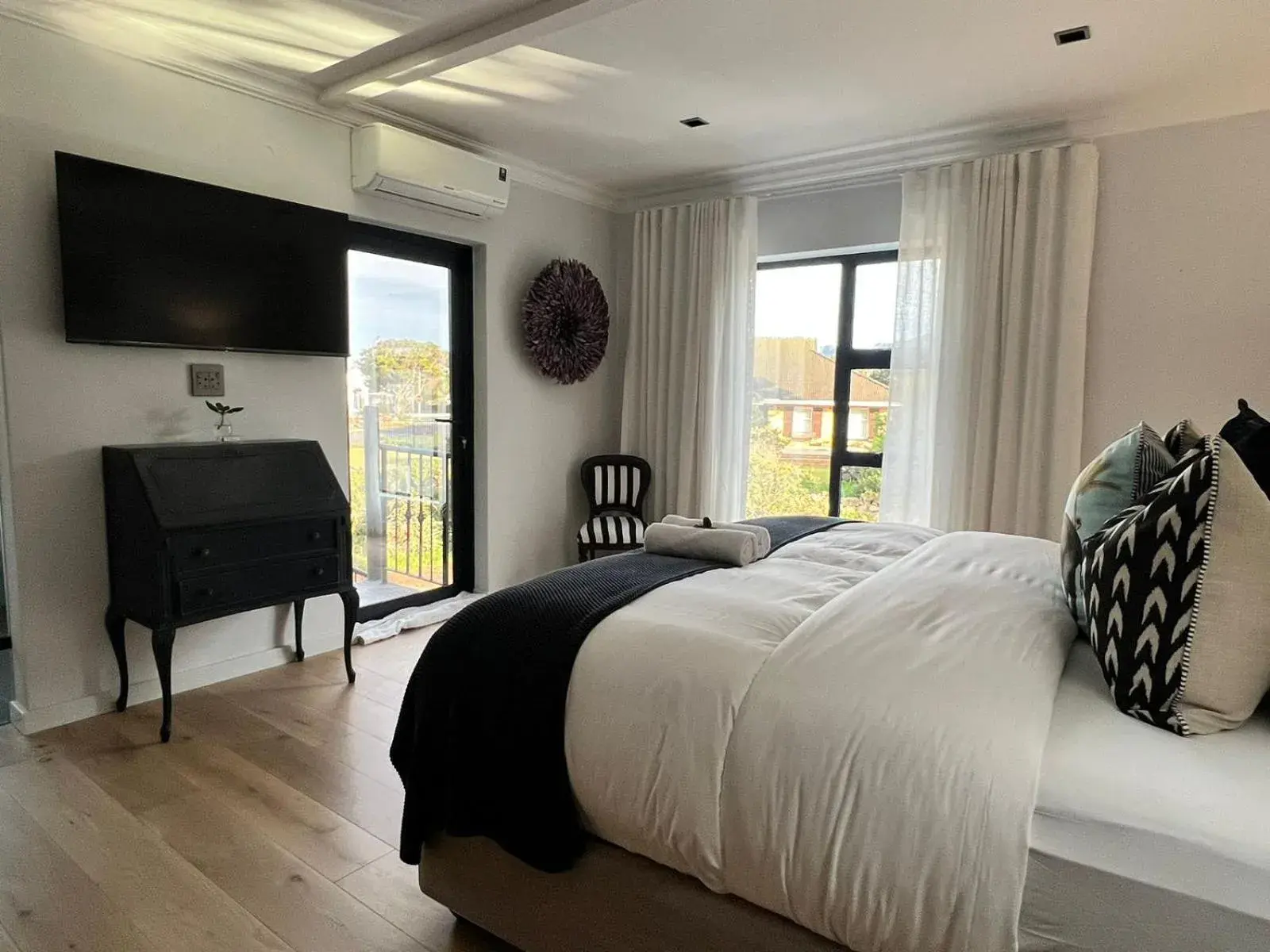 Deluxe King Room in The Whale's Tale Guesthouse Deluxe King Room in The Whale's Tale Guesthouse