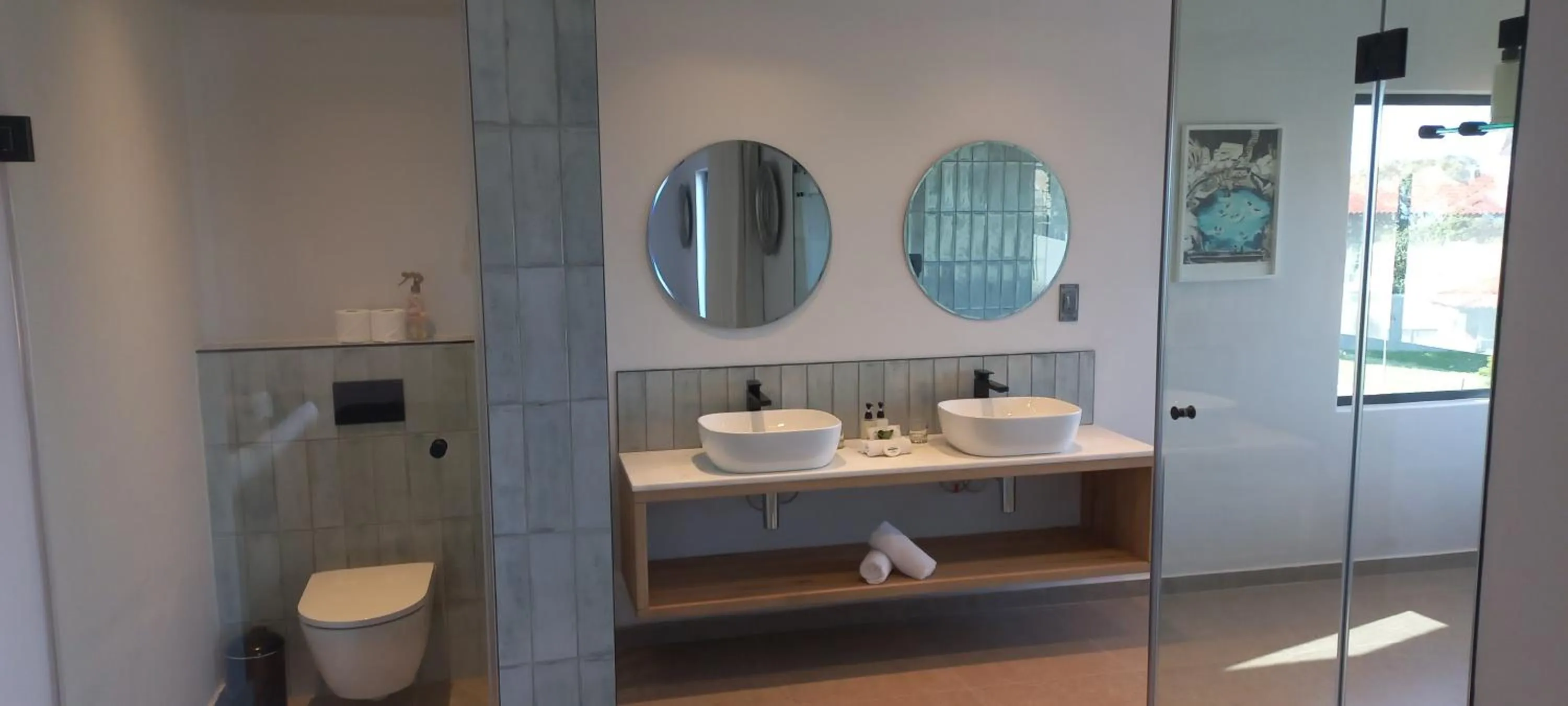 Toilet in The Whale's Tale Guesthouse