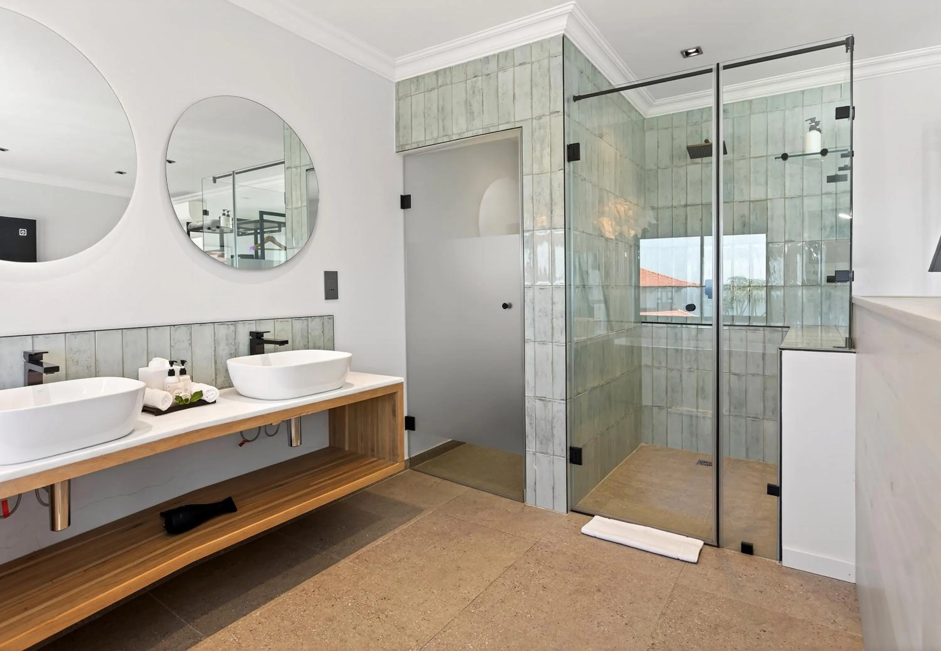 Bathroom in The Whale's Tale Guesthouse