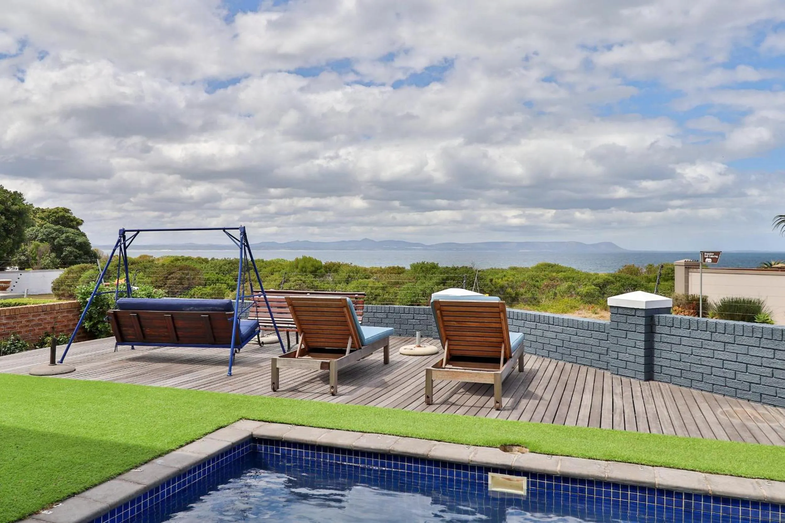 Swimming pool in The Whale's Tale Guesthouse