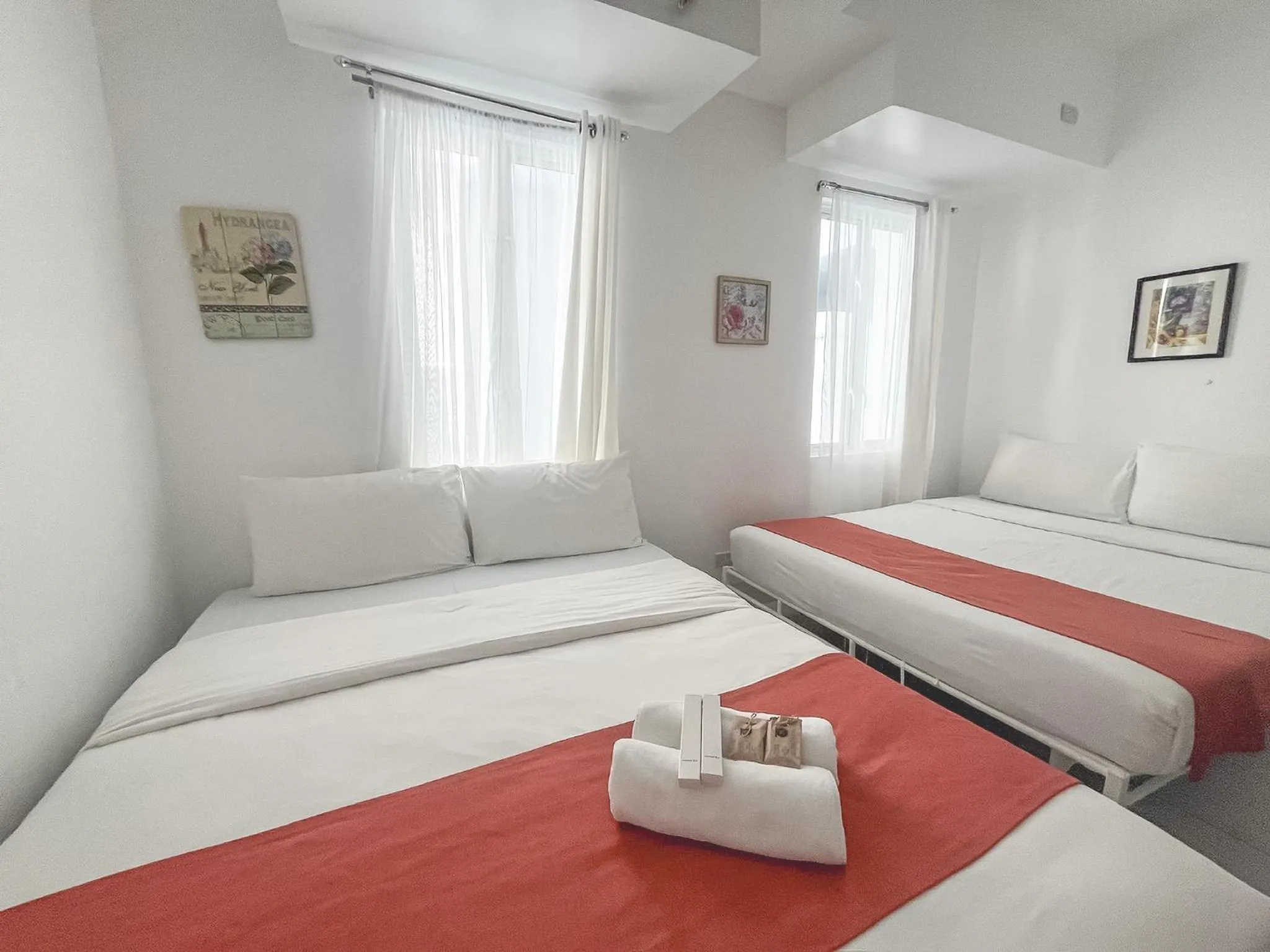 Bed in La Bella Boutique Hotel