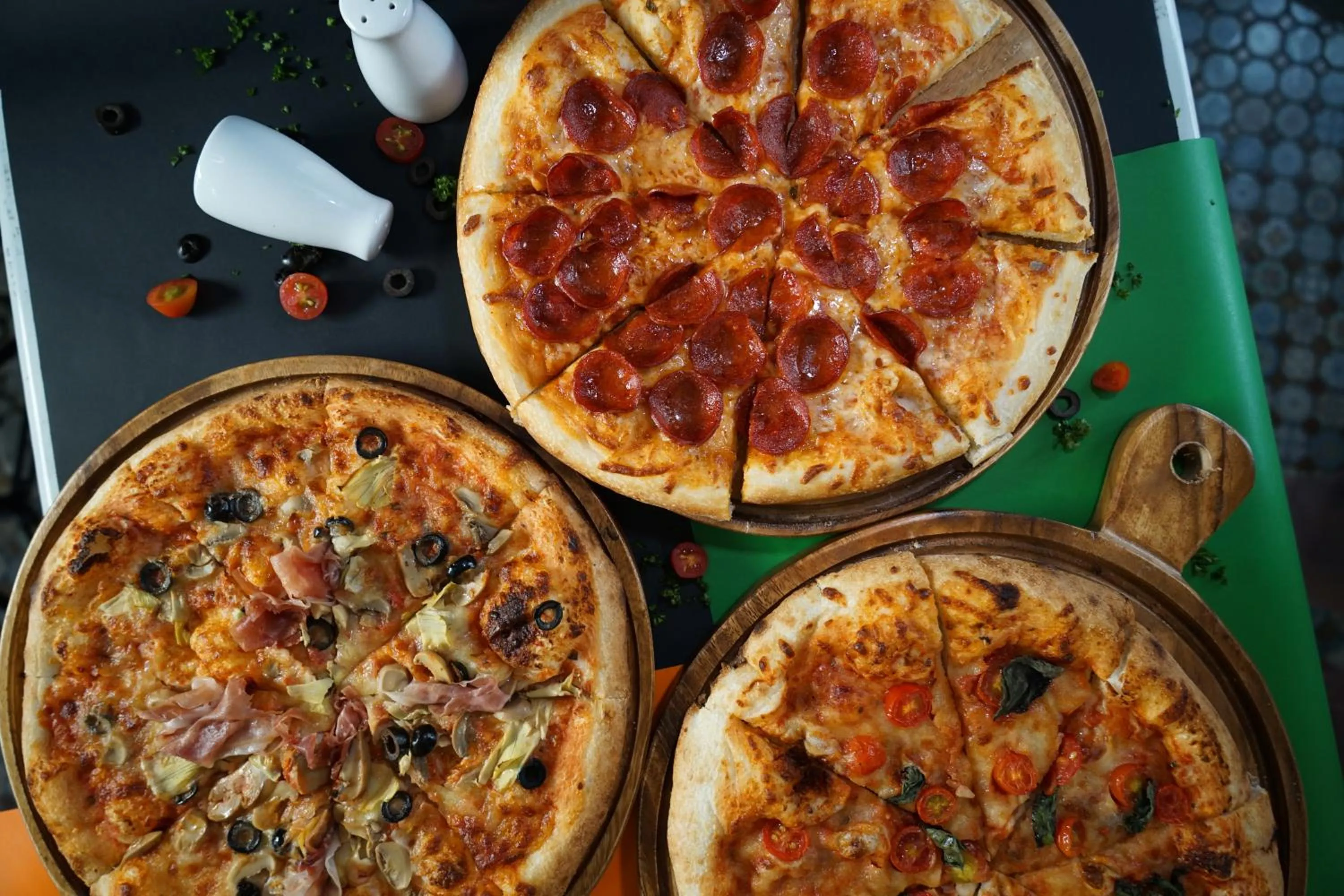 Restaurant/places to eat in La Bella Boutique Hotel