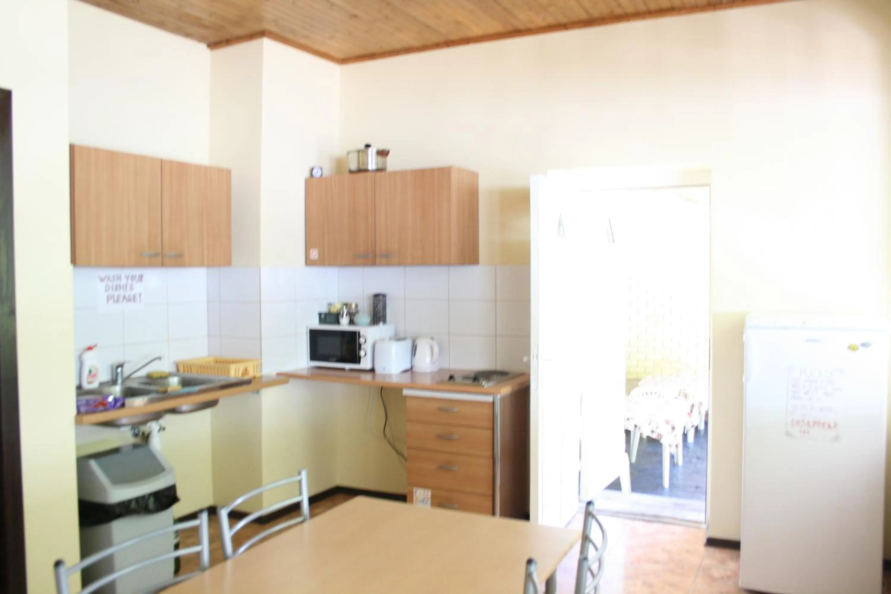 Restaurant/places to eat in Fortuna Hostel