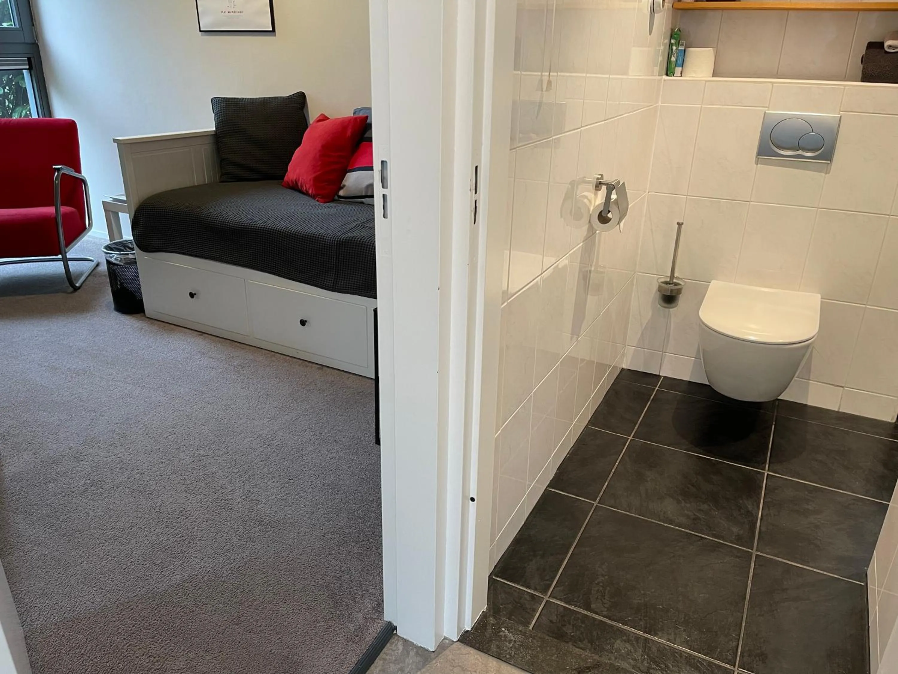 Bathroom in B & B De Stijl