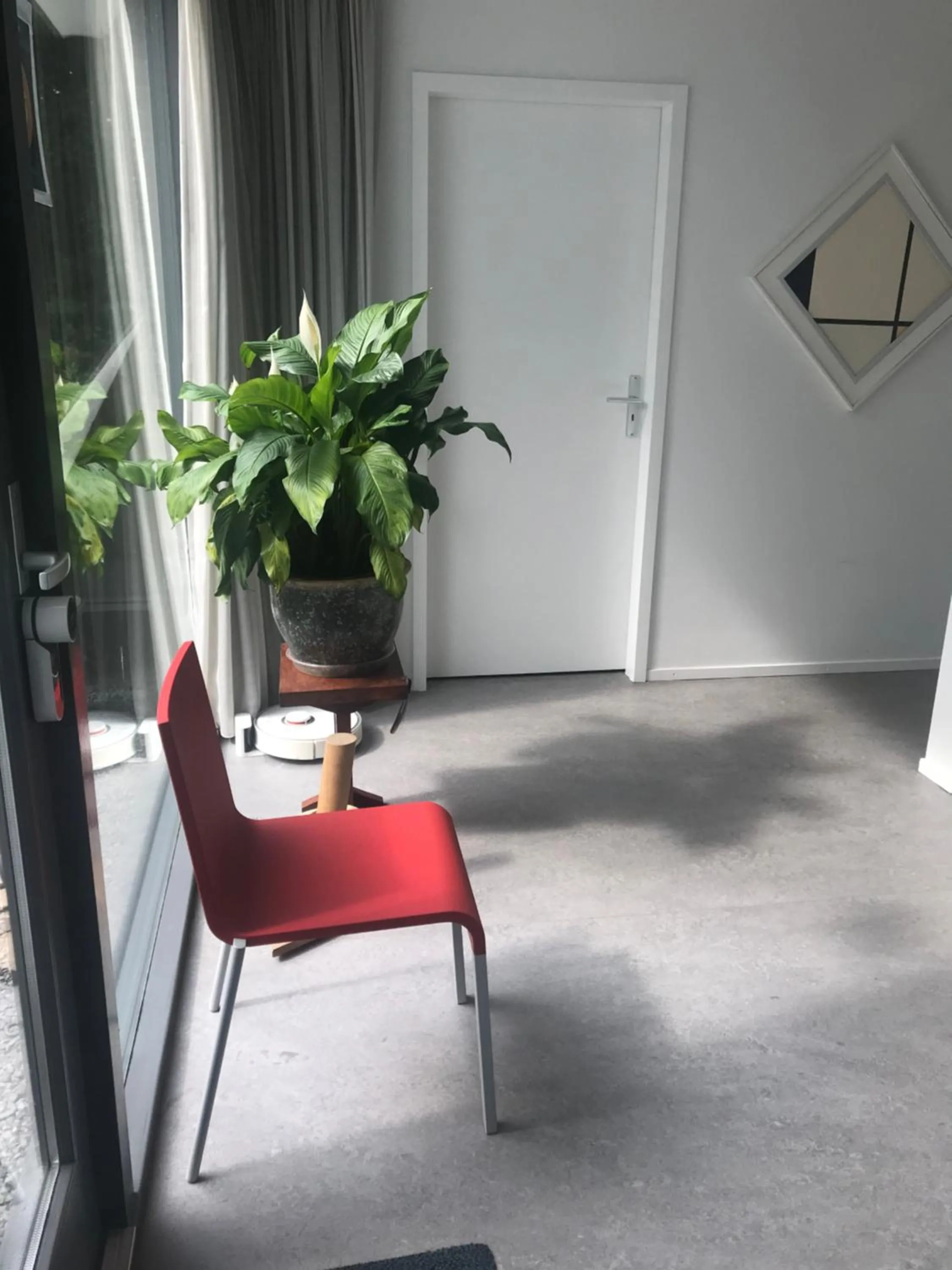 Facade/entrance in B & B De Stijl