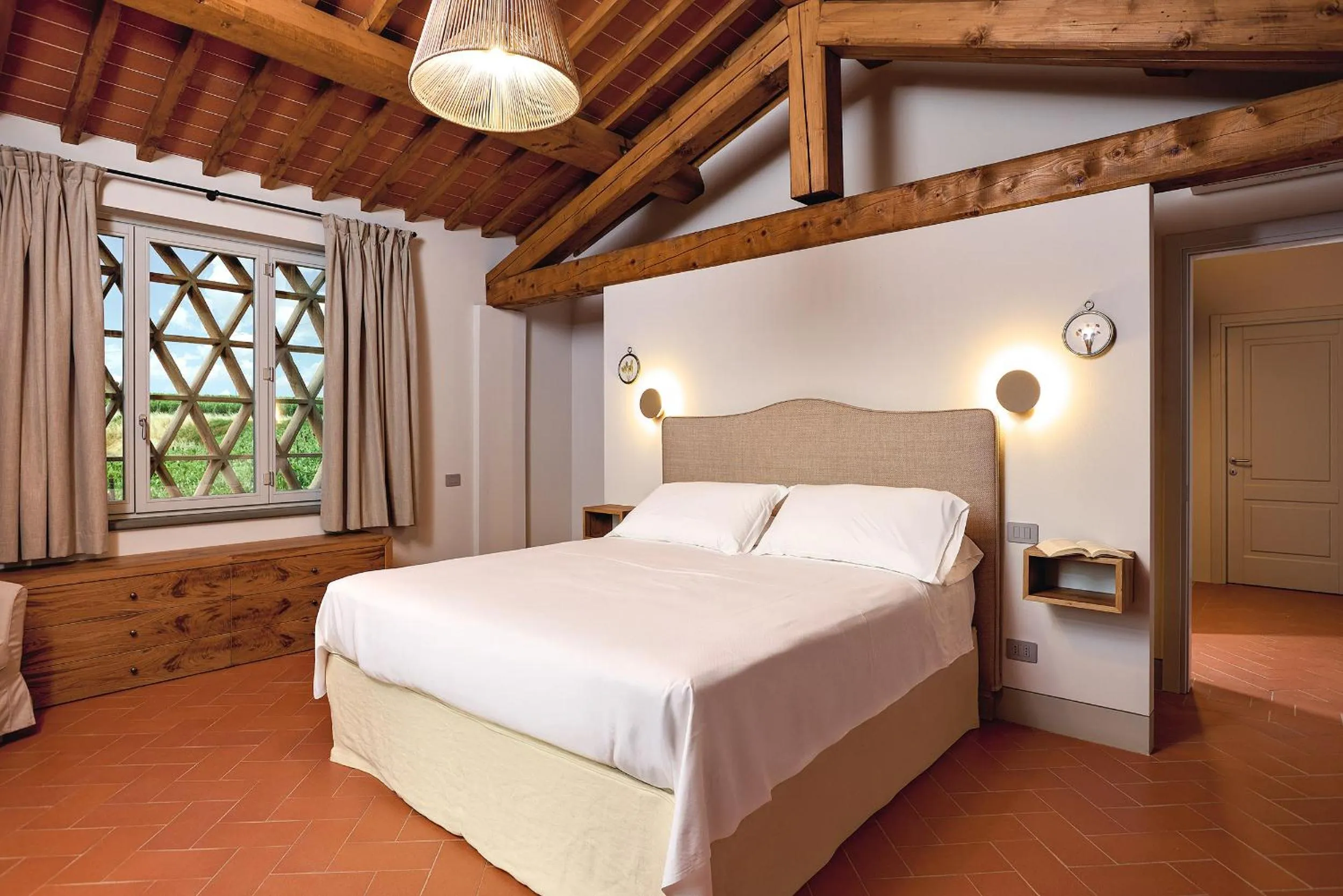 Bedroom, Bed in Castello Vicchiomaggio