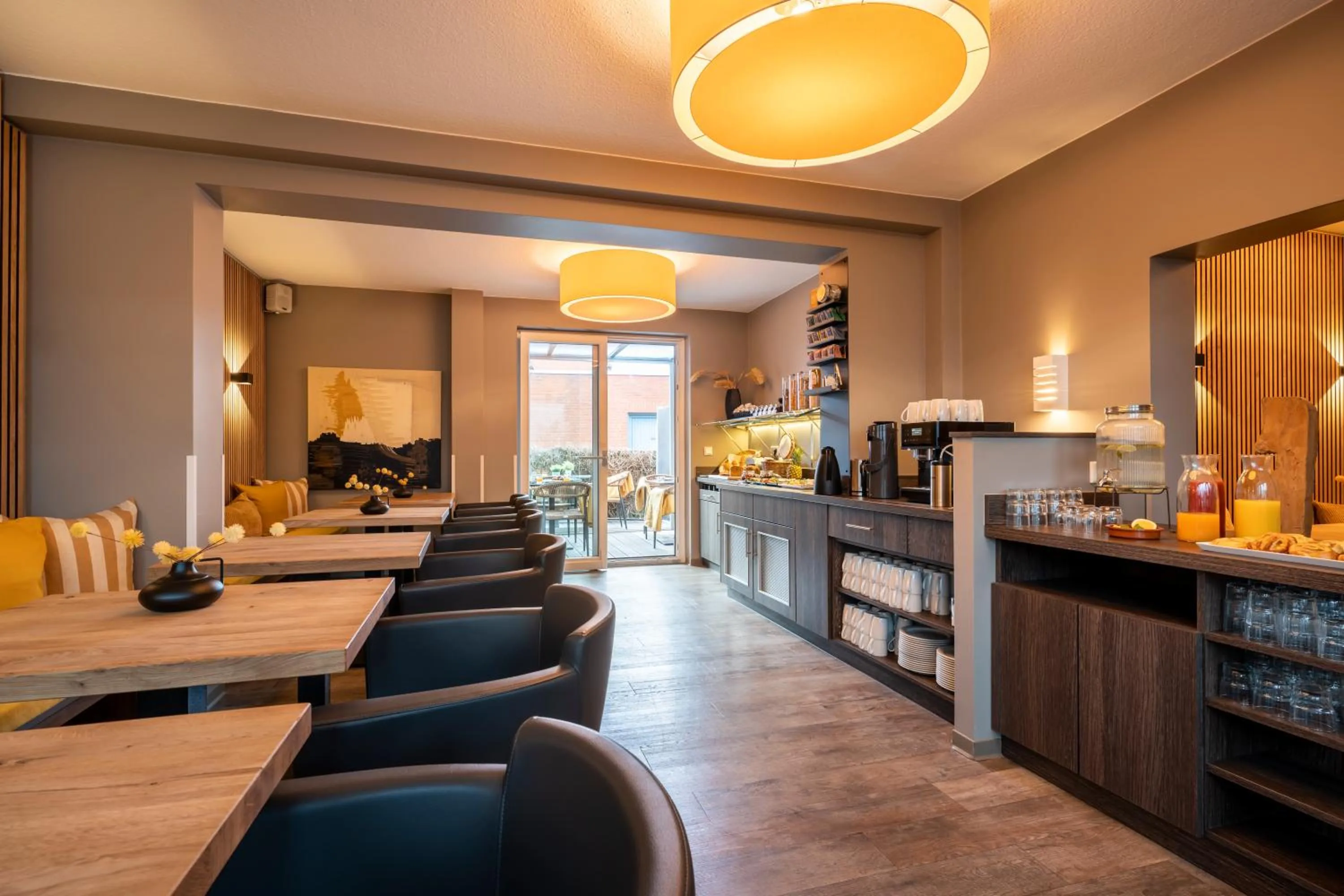 Buffet breakfast in Hotel Tide42