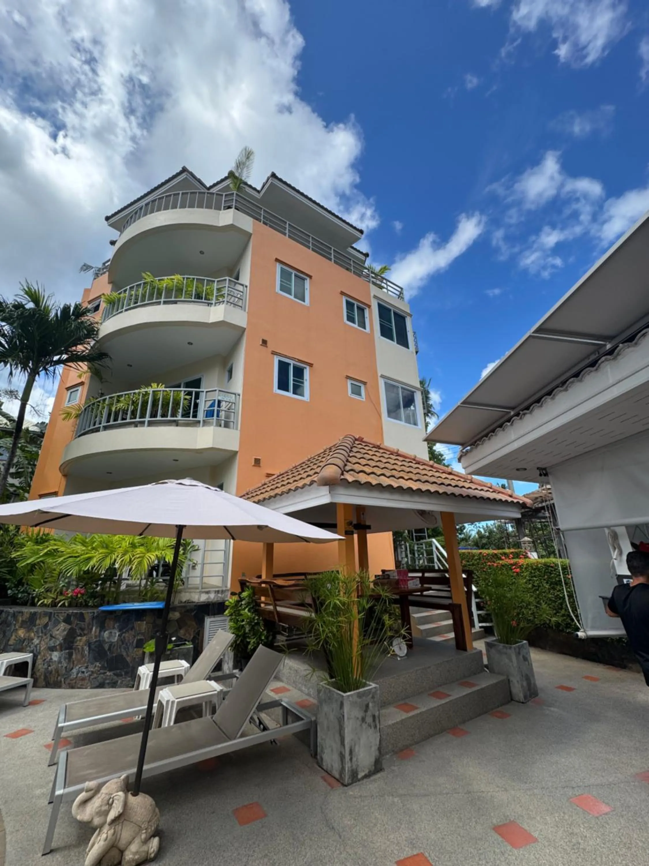 Property building in Chaweng Noi Residence