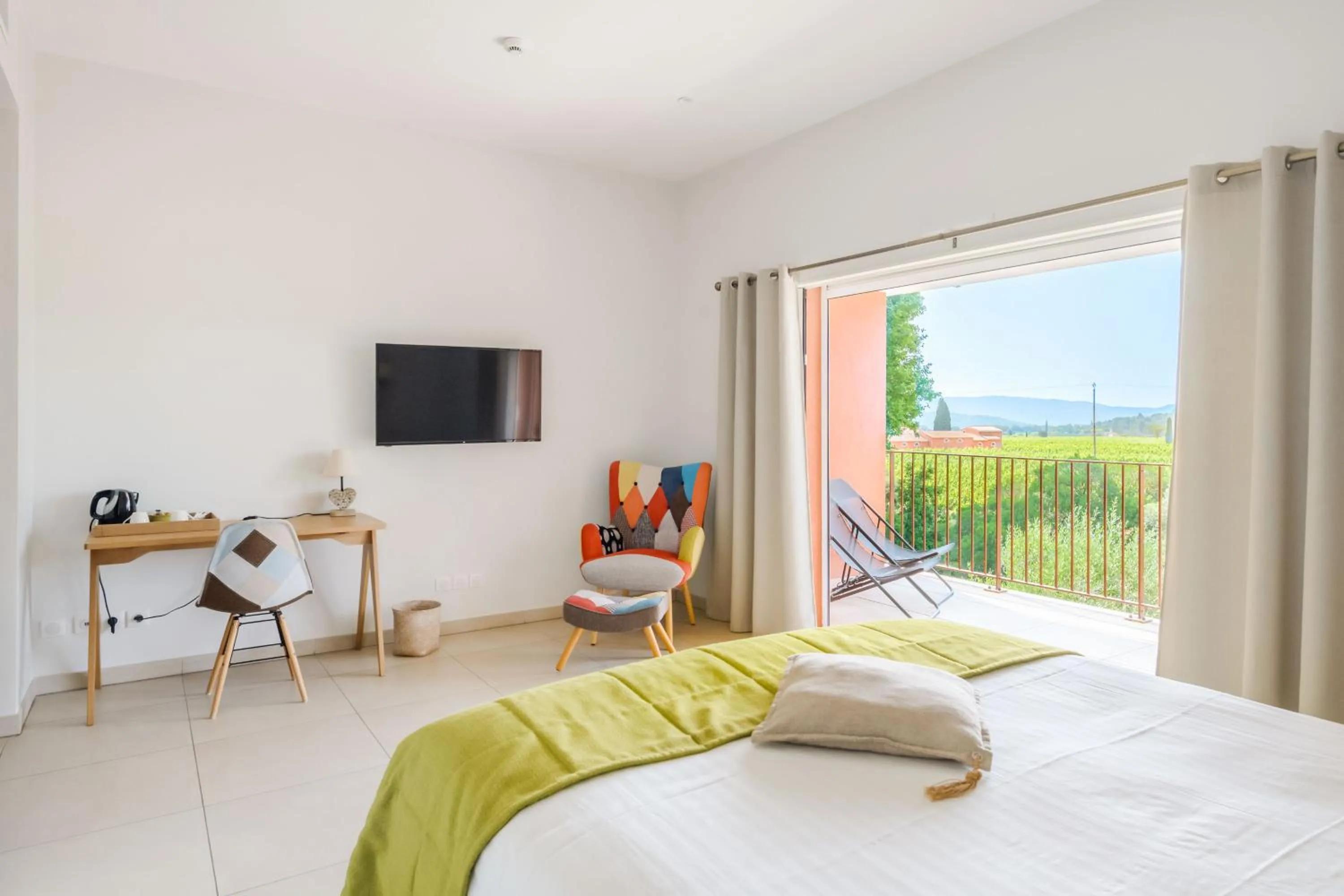 Bed in Le Mas du Lingousto