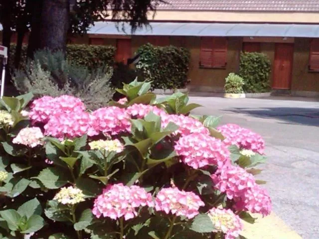 Garden in Hotel Motel Ovest