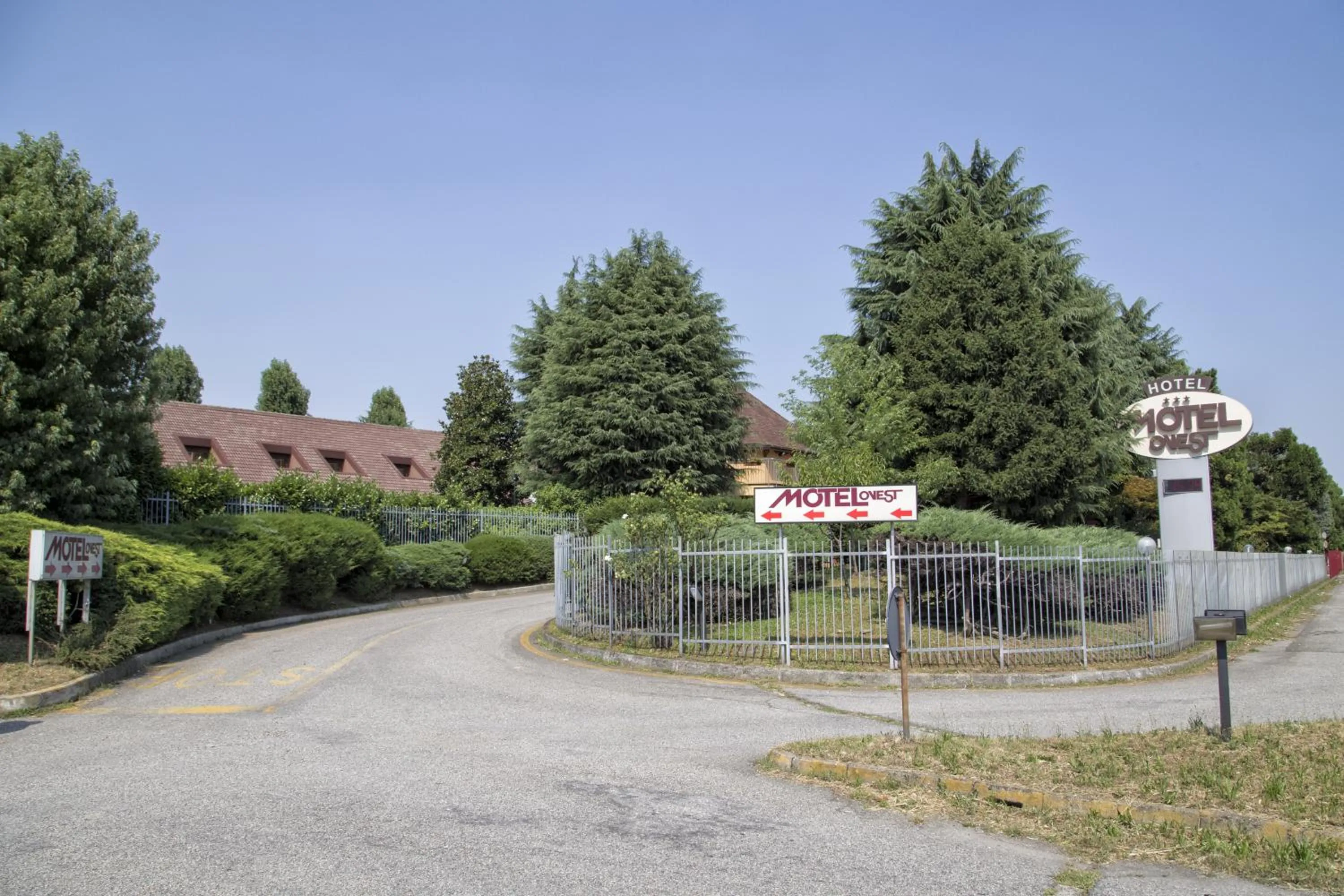 Day in Hotel Motel Ovest