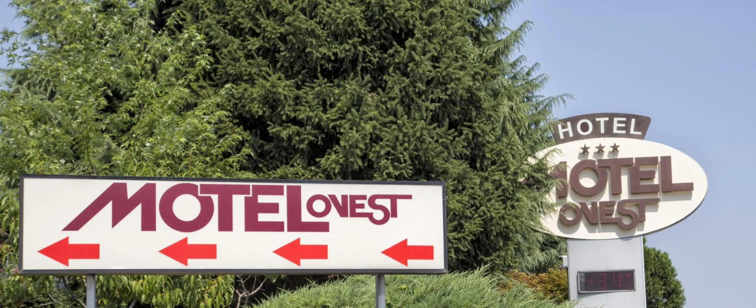 Property logo or sign in Hotel Motel Ovest