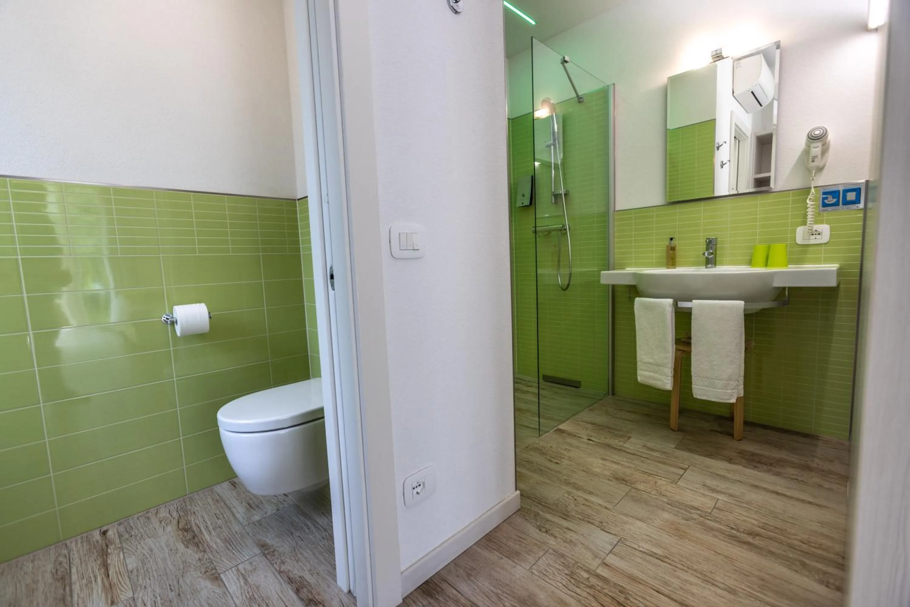 Bathroom in Hotel Augusta