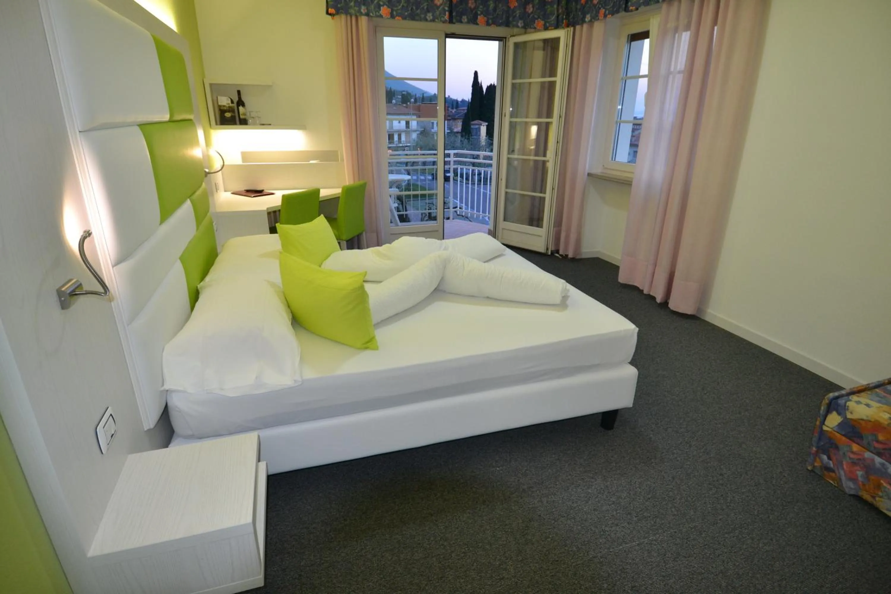 Photo of the whole room, Bed in Hotel Augusta