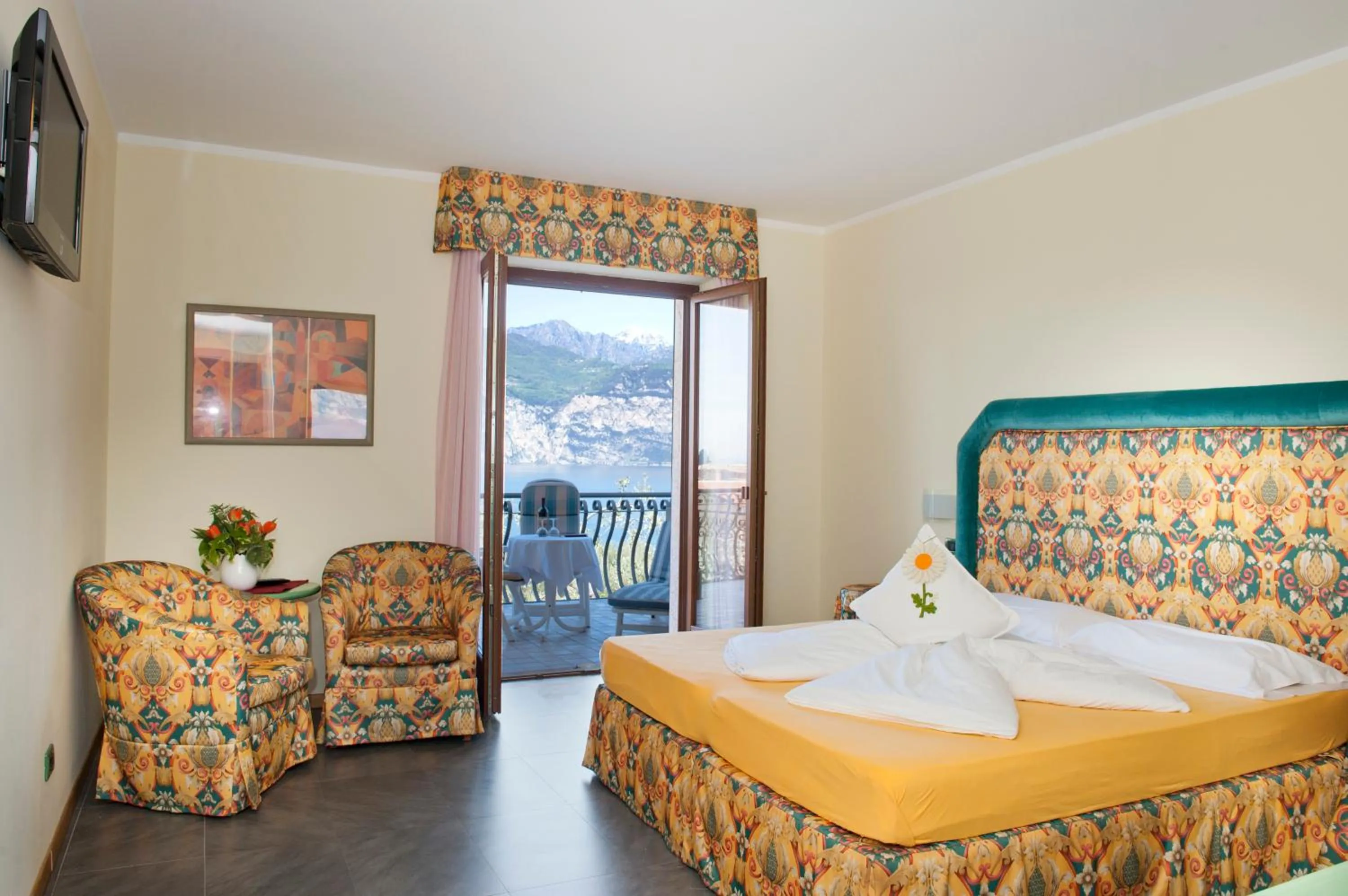 Photo of the whole room, Bed in Hotel Augusta