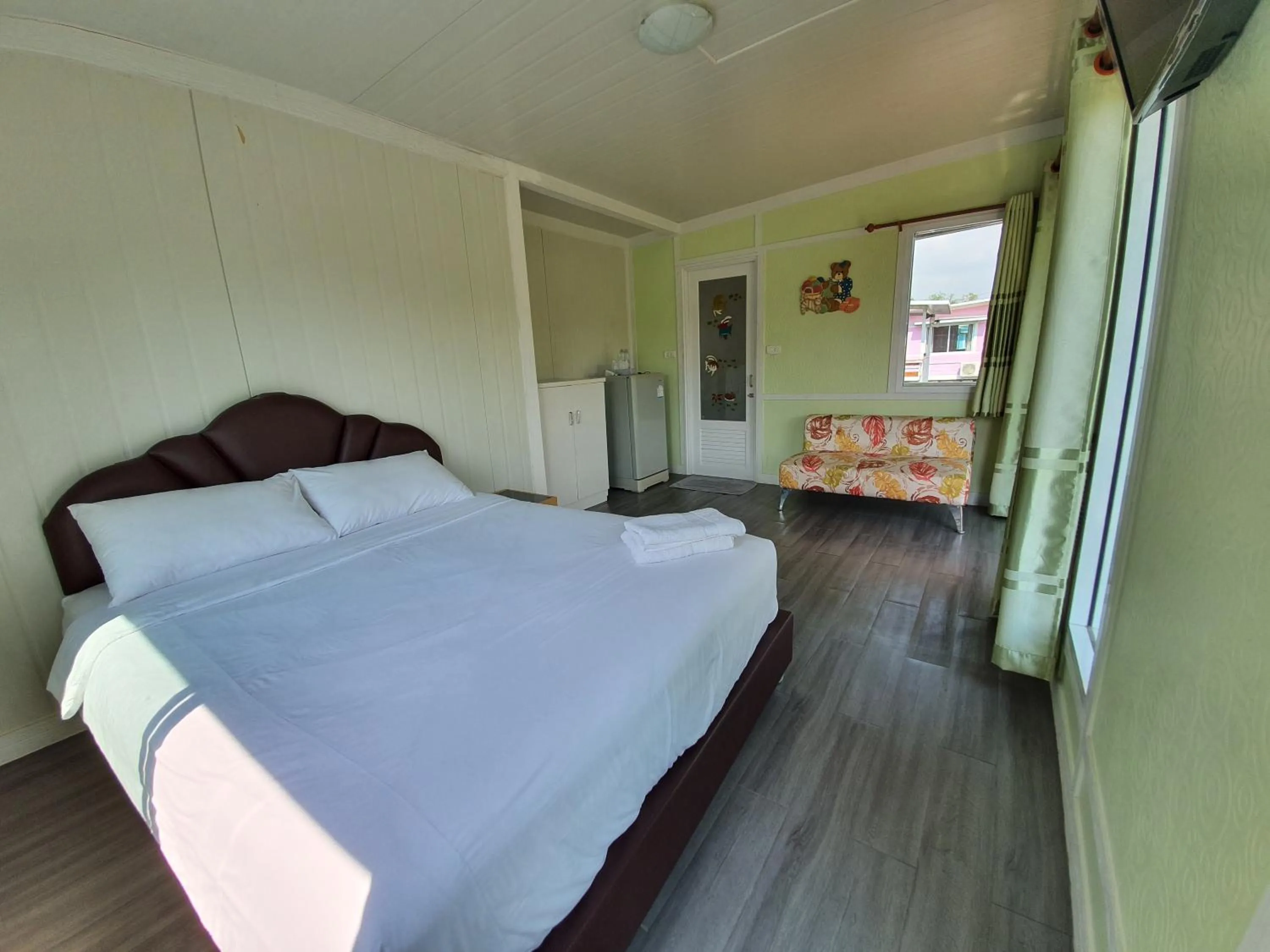 Bed in Phalagoon Resort