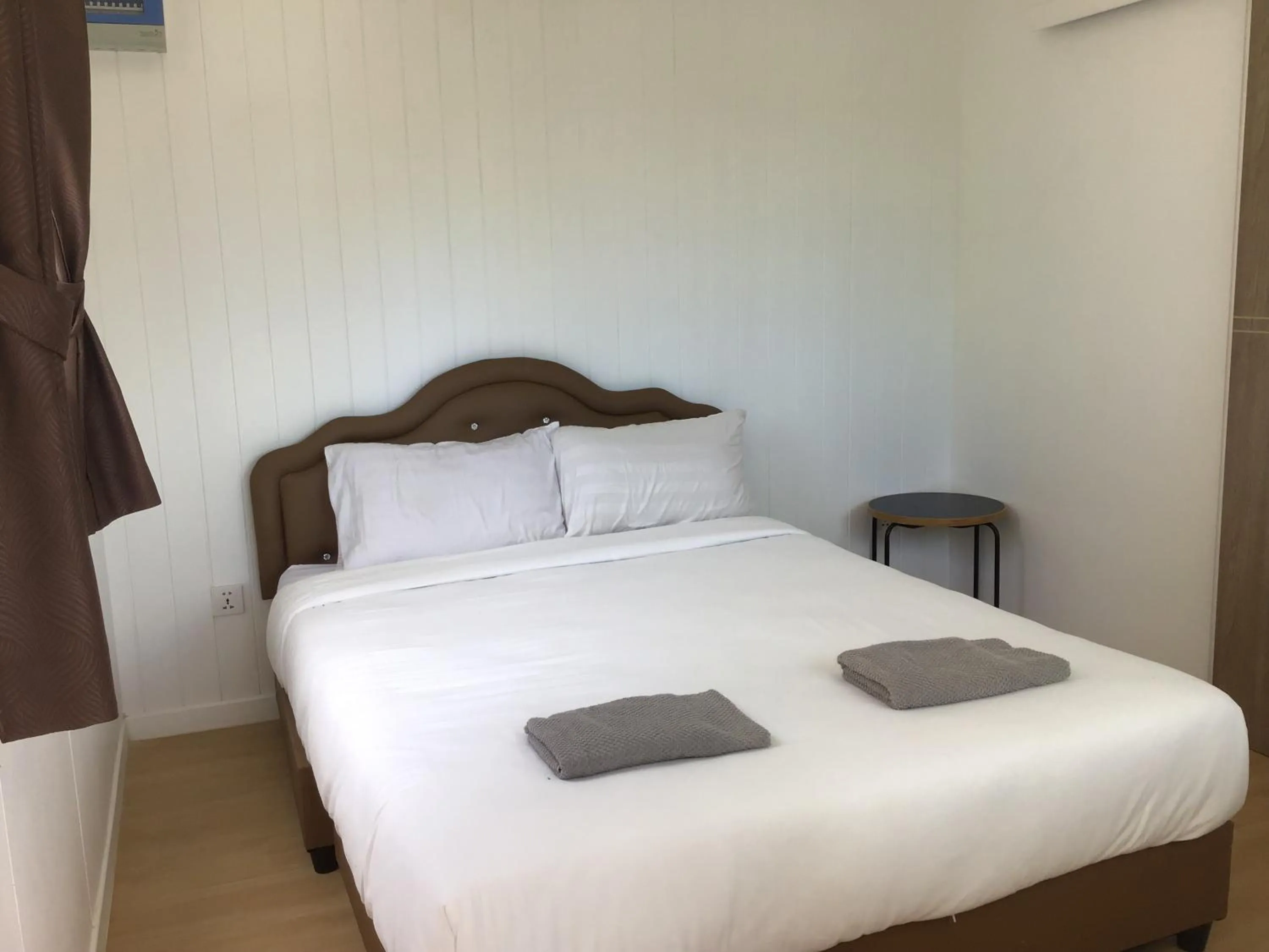 Bed in Phalagoon Resort