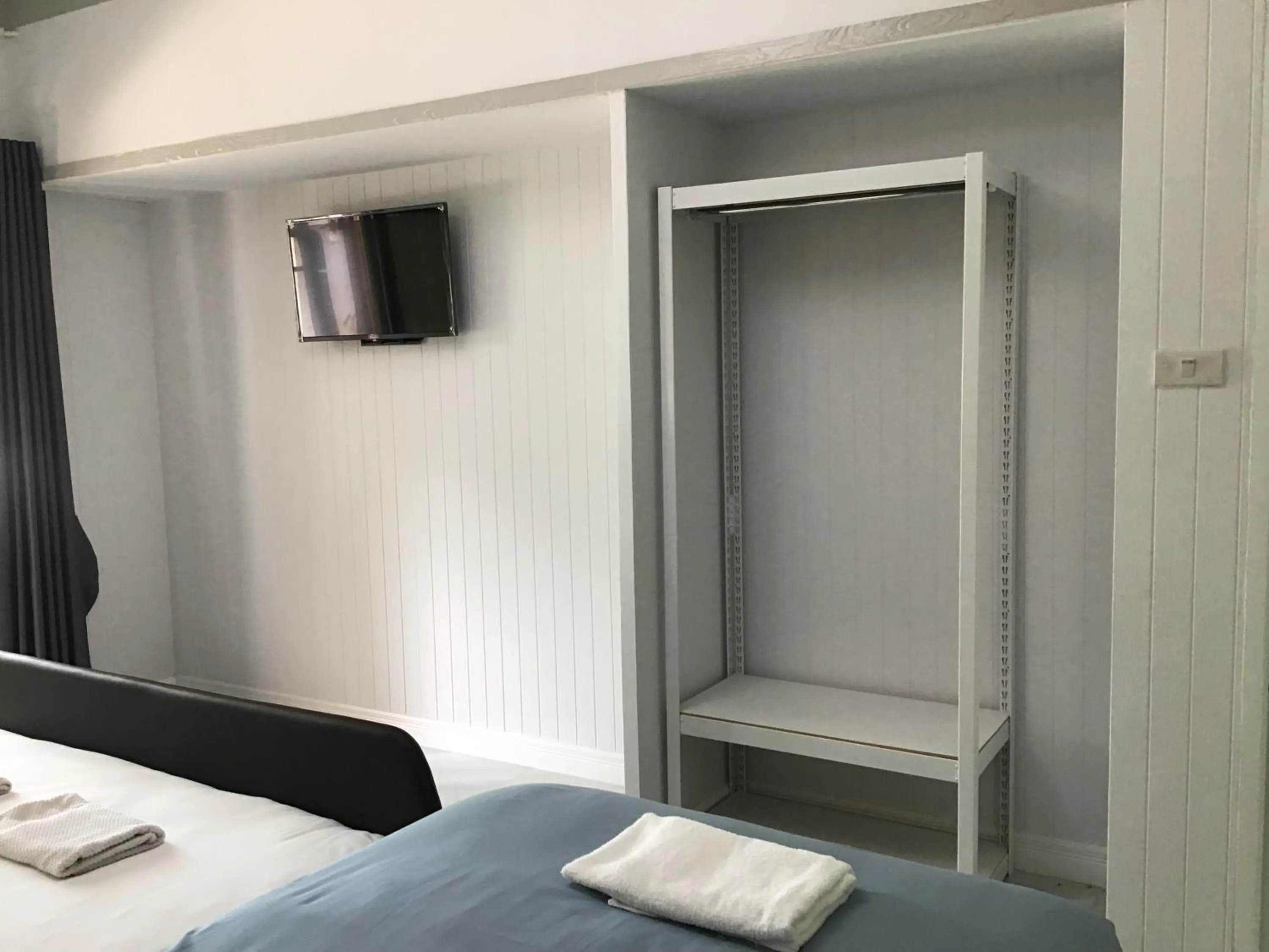 Bed in Phalagoon Resort