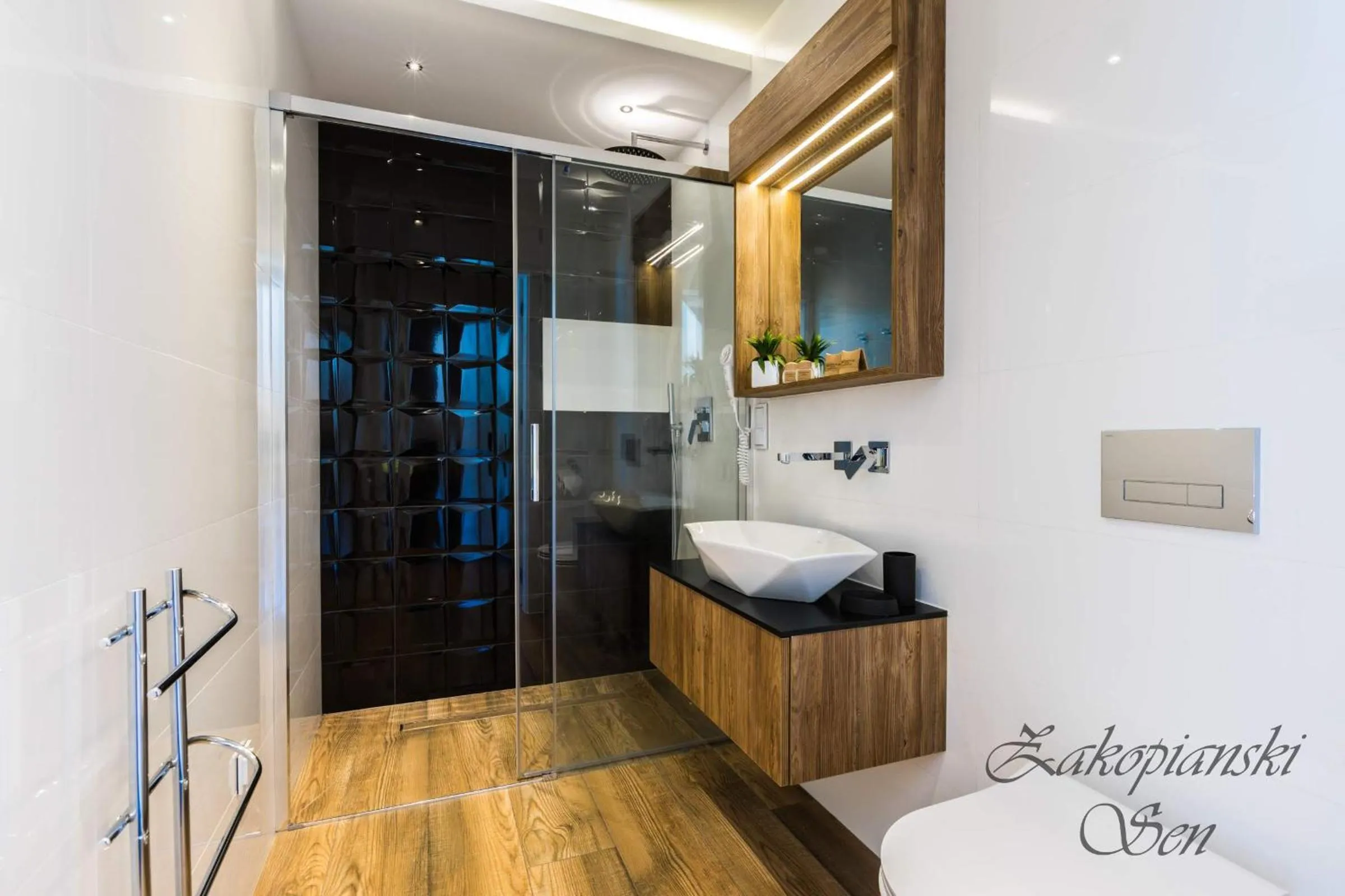 Bathroom in Rezydencja Zakopiańska