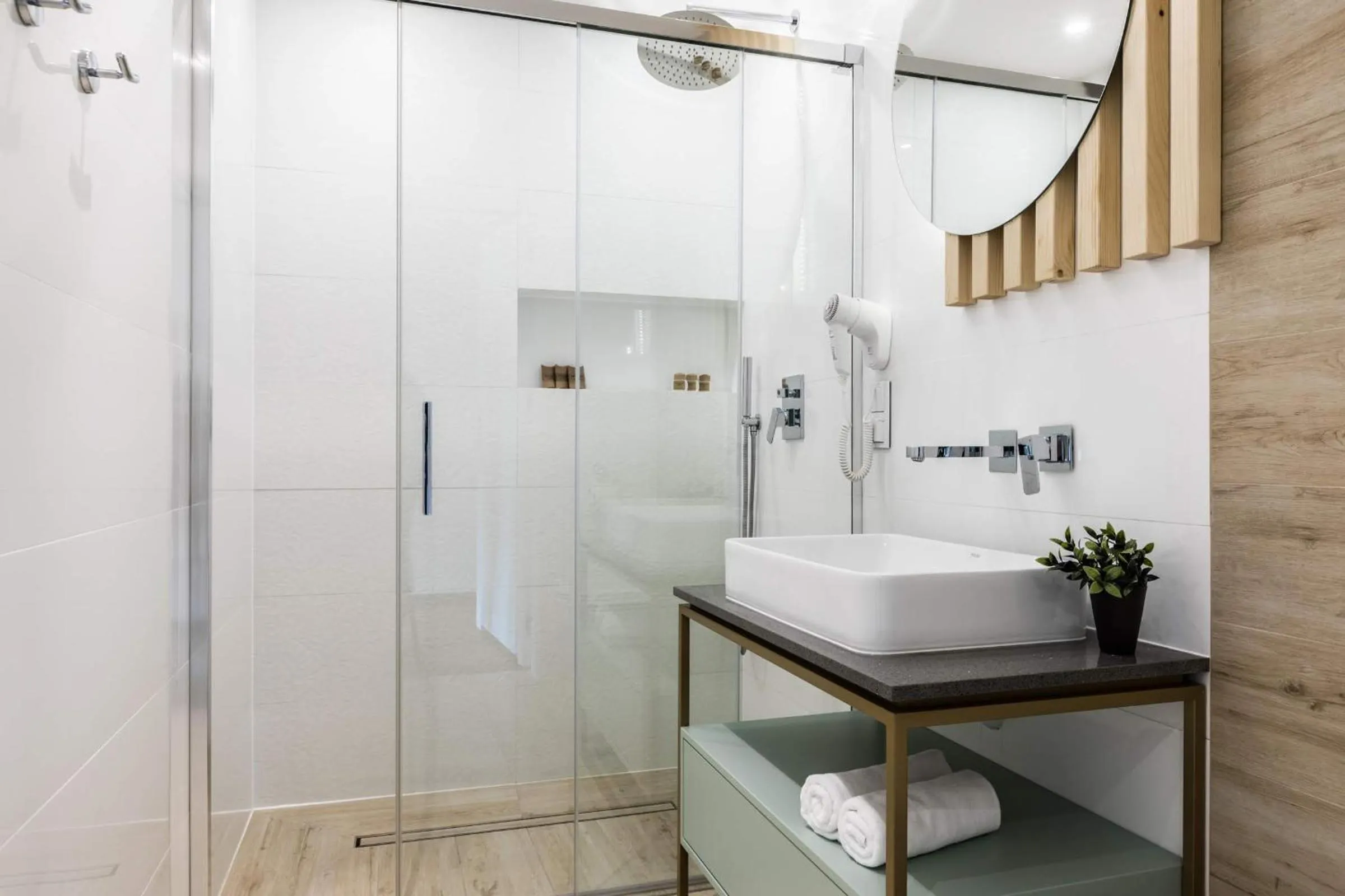 Bathroom in Rezydencja Zakopiańska