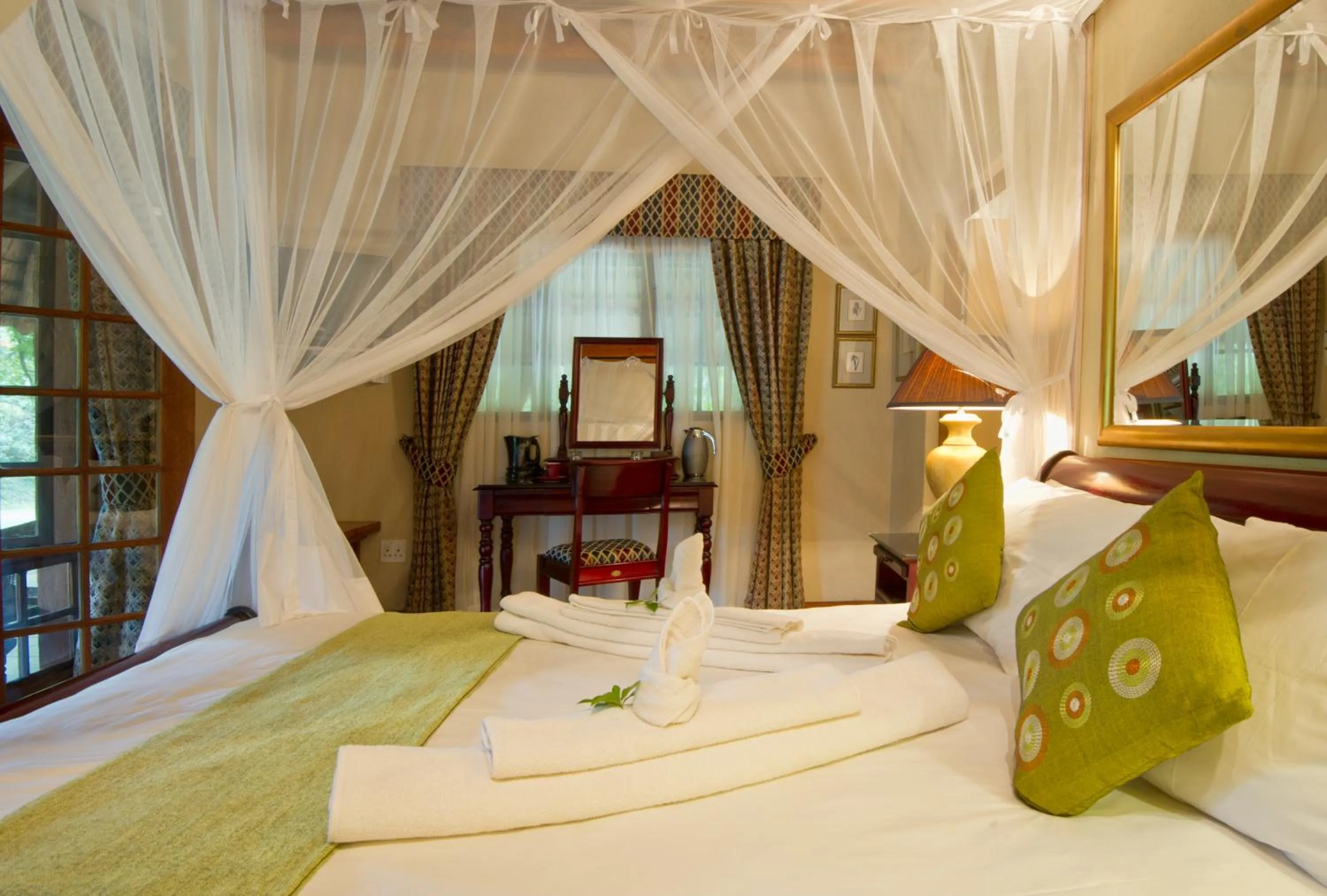 Bed in Blyde River Canyon Lodge