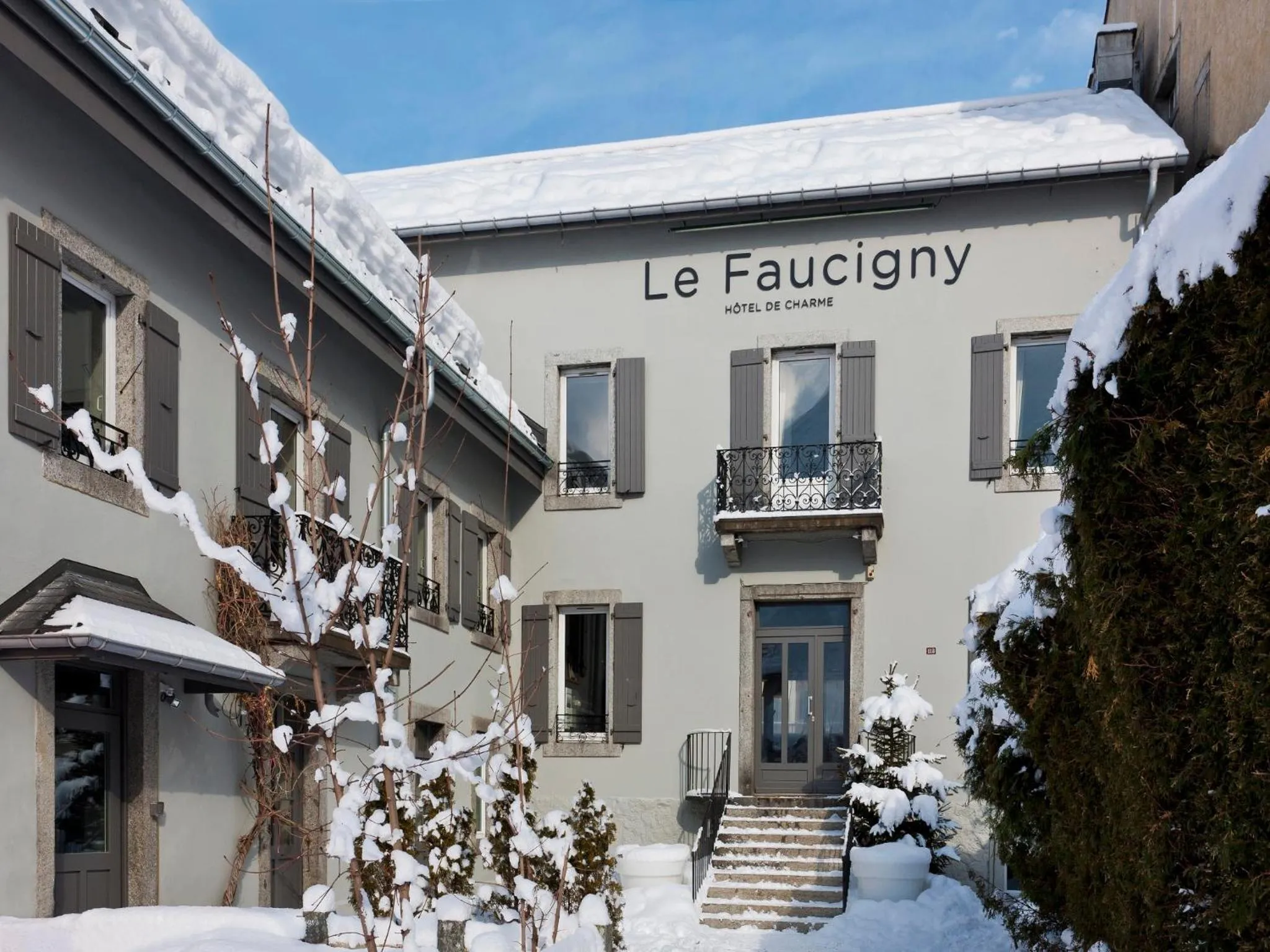 Facade/entrance in Le Faucigny - Hotel de Charme & SPA