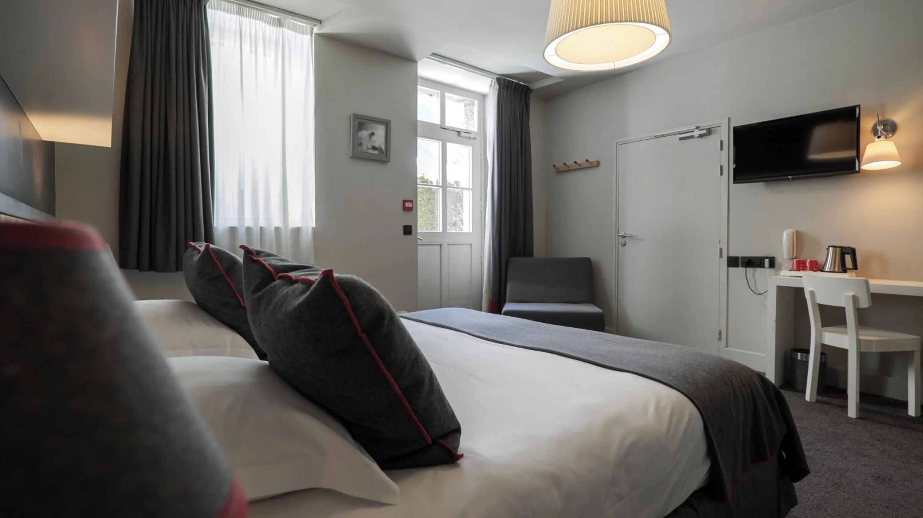 Photo of the whole room, Bed in Le Faucigny - Hotel de Charme & SPA