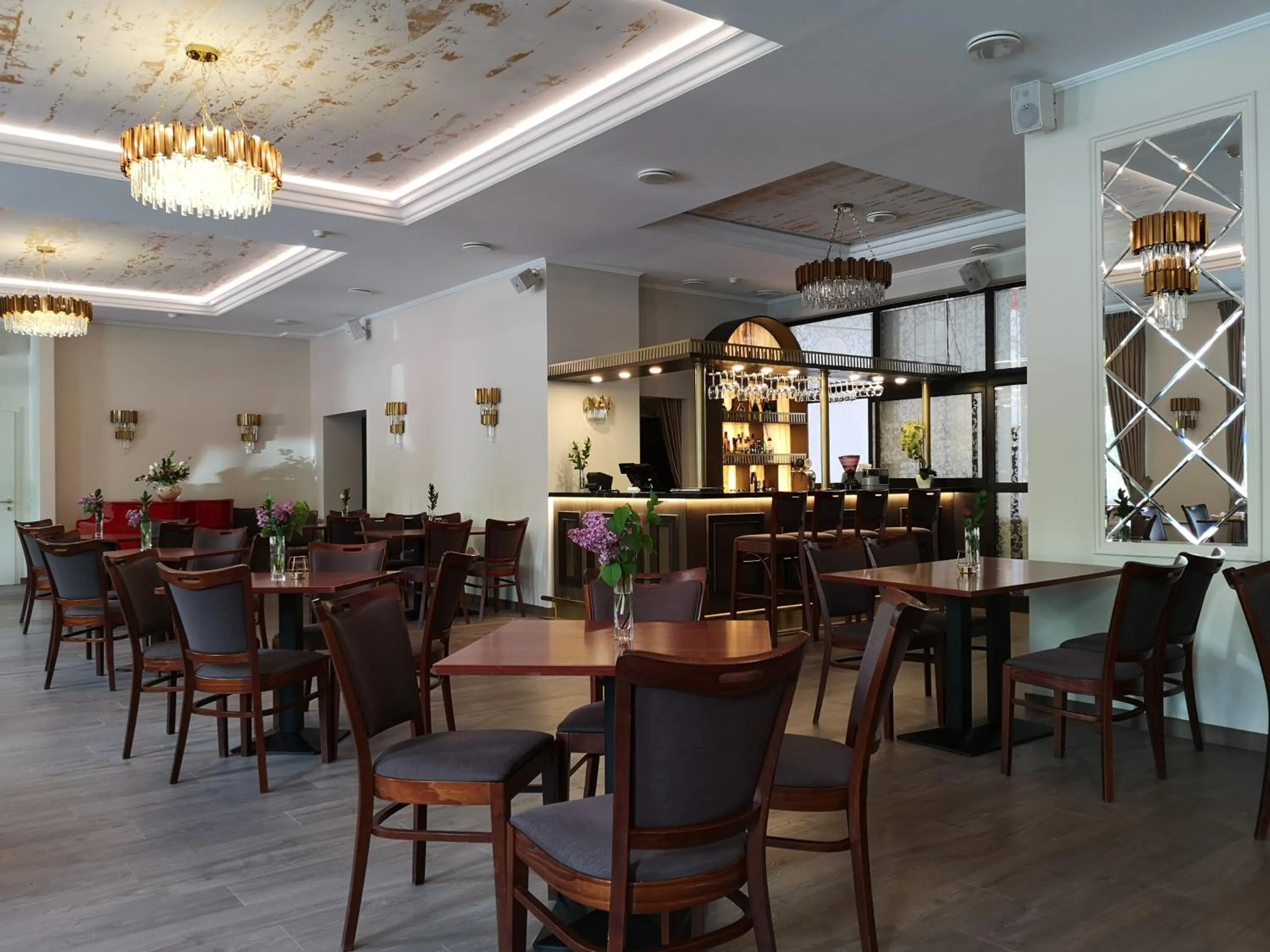 Restaurant/places to eat in Pan Tadeusz