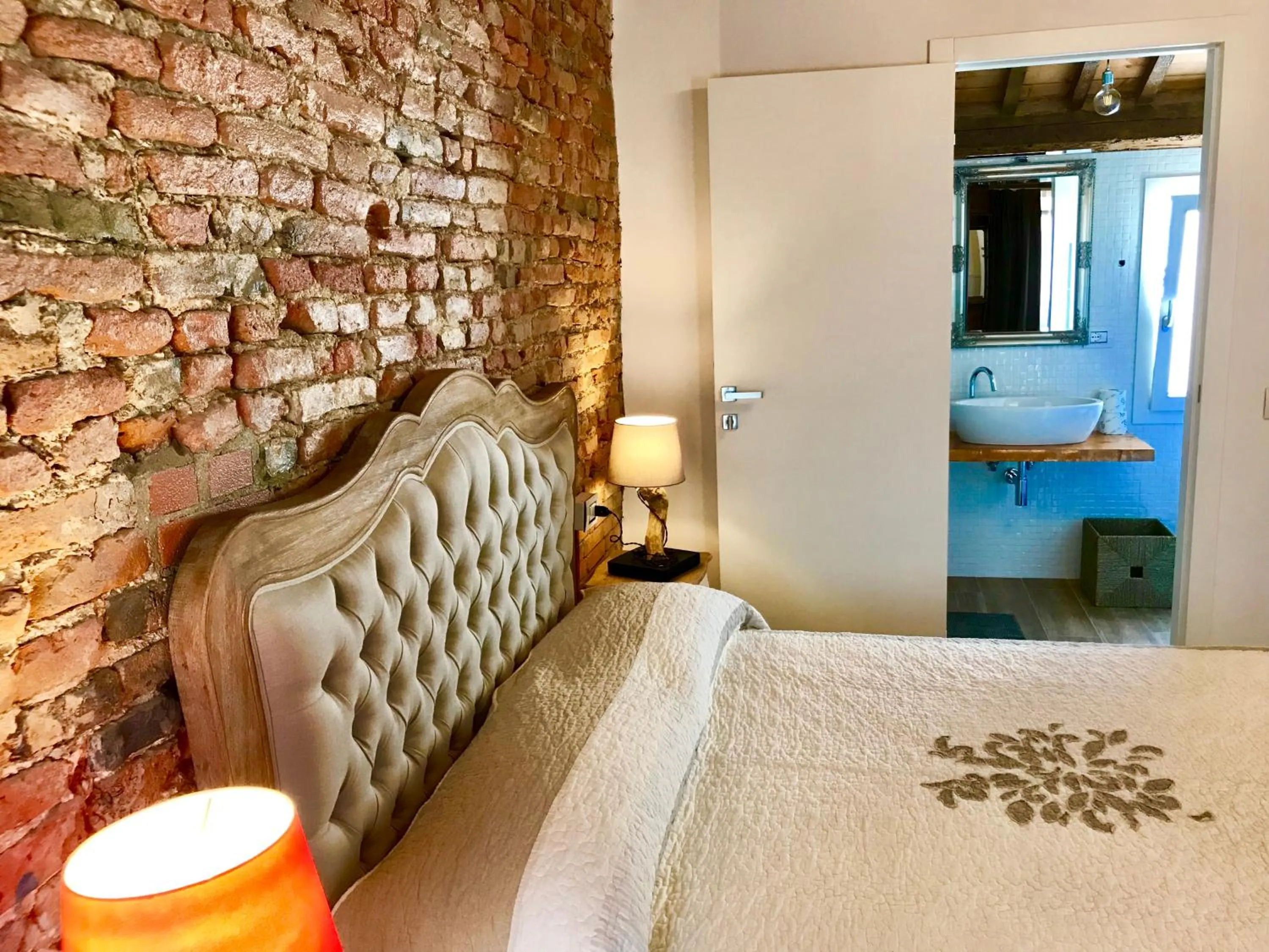 Bed in Barbara’s rooms