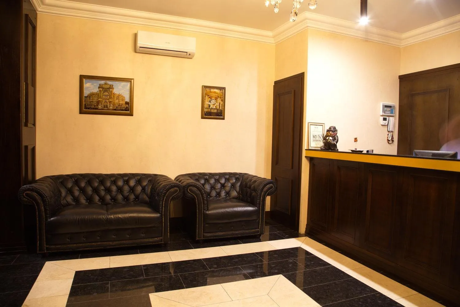 Lobby or reception in Boomerang Boutique Hotel