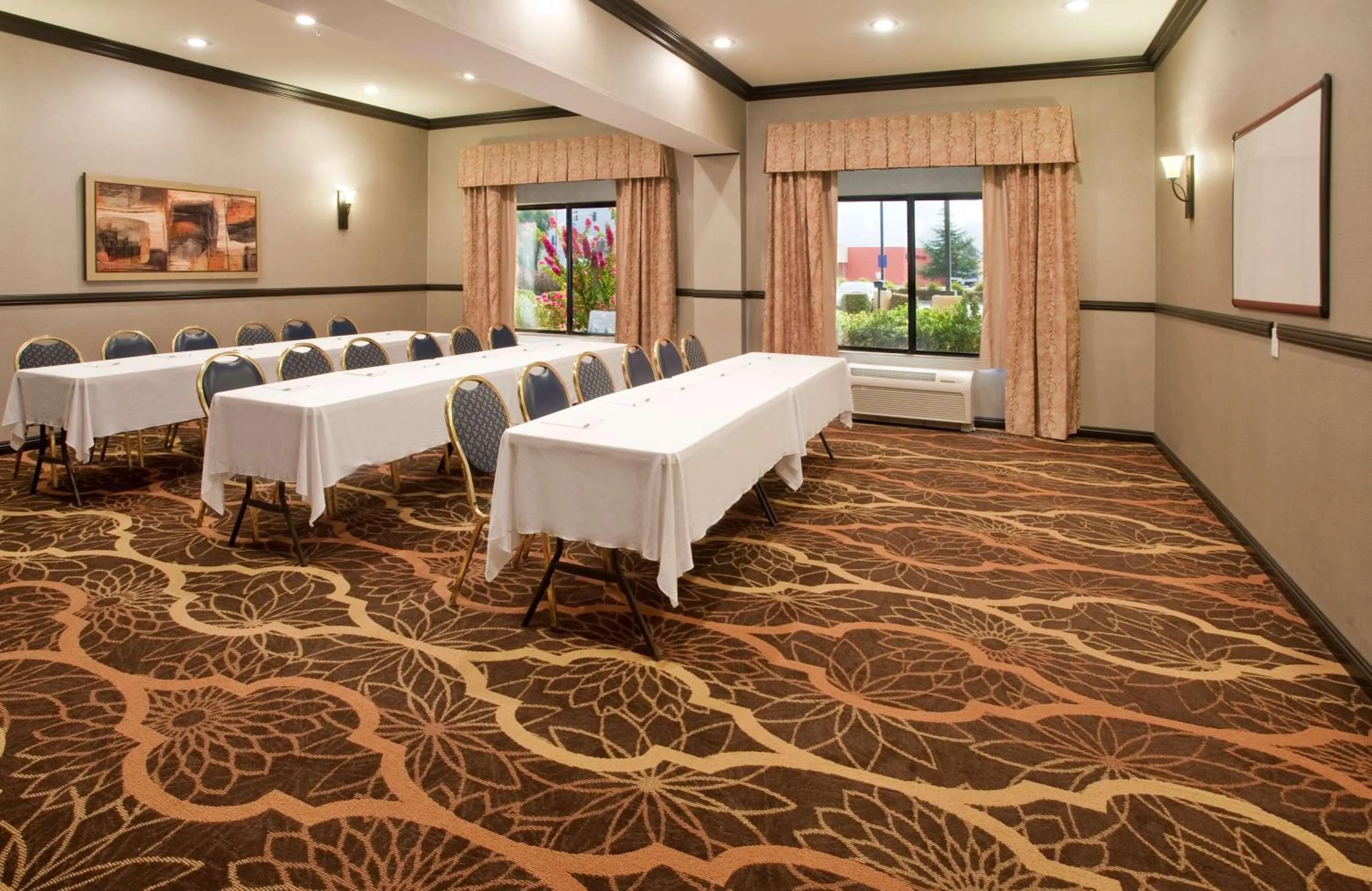 Meeting/conference room in Hampton Inn & Suites by Hilton Hemet Menifee Murrieta