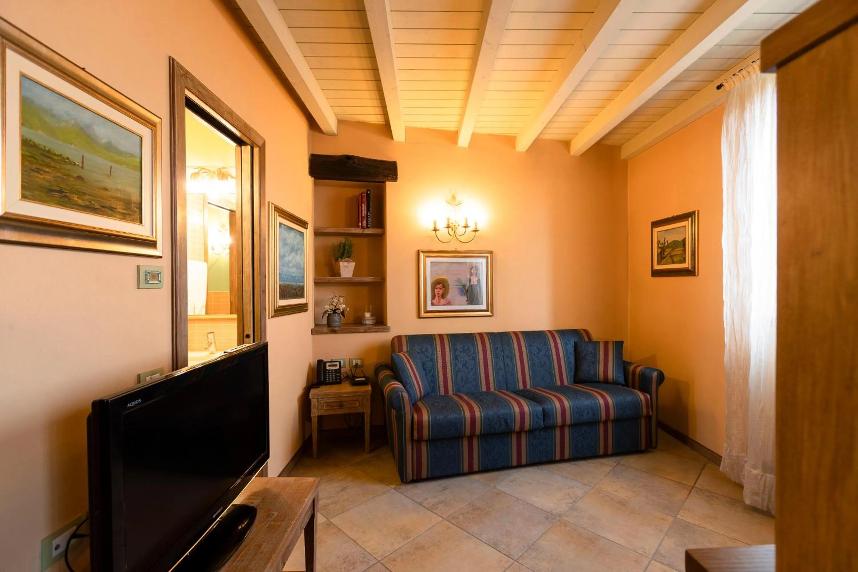 Living room in Corte Del Passone