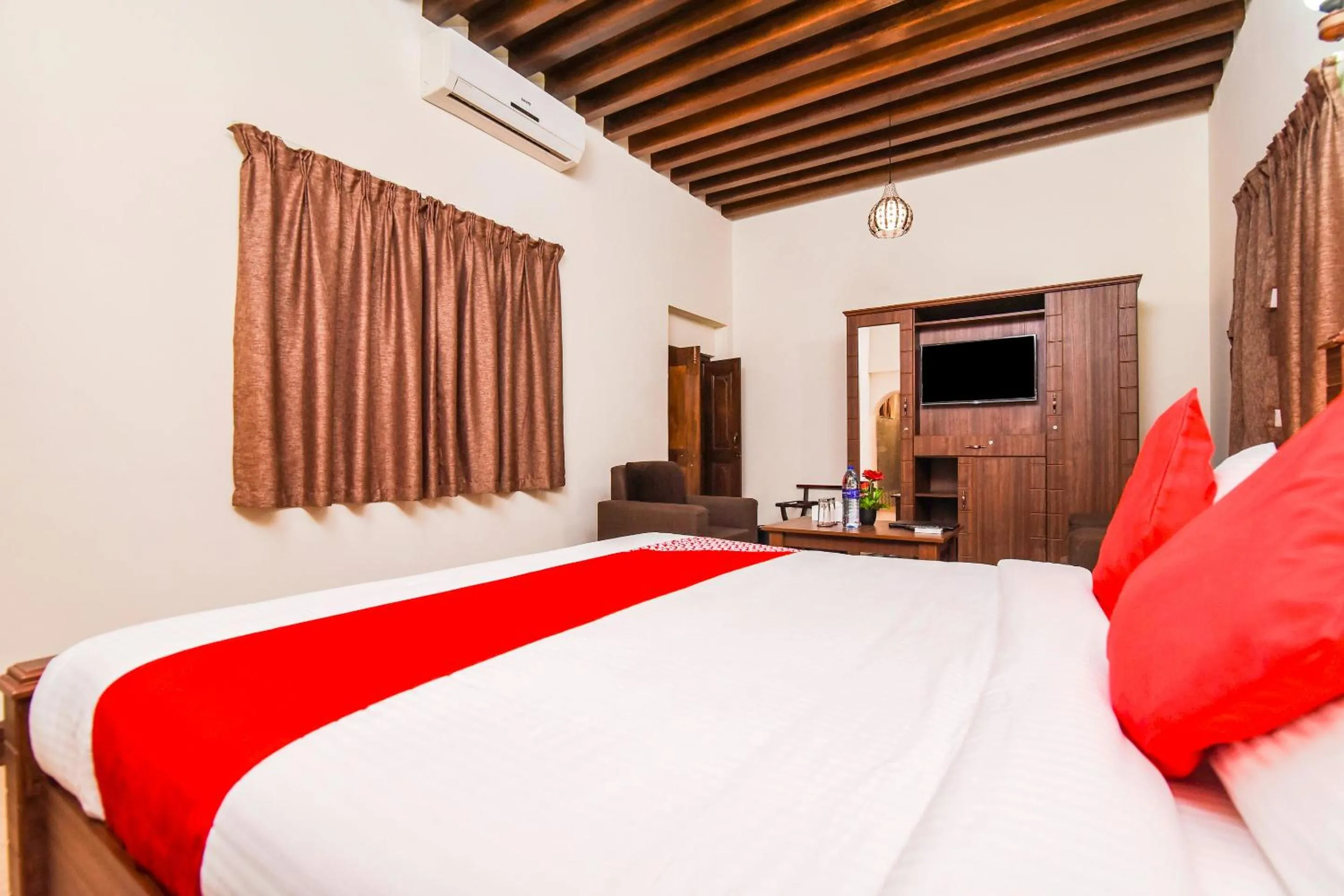 Bedroom, Bed in Capital O160 Lumbini Dream Garden Guest House LLC