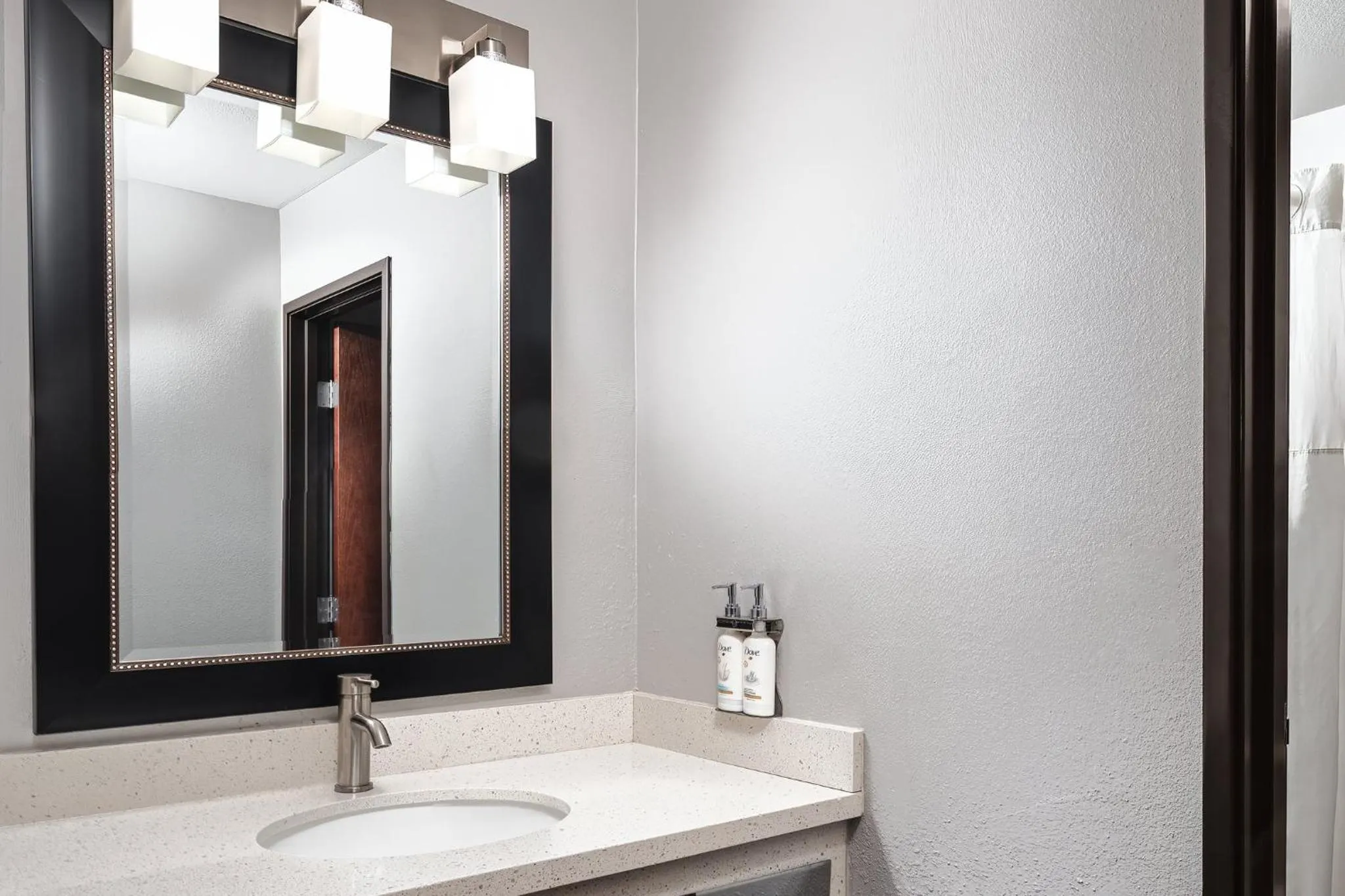 Bathroom in Red Lion Inn & Suites Auburn/Seattle