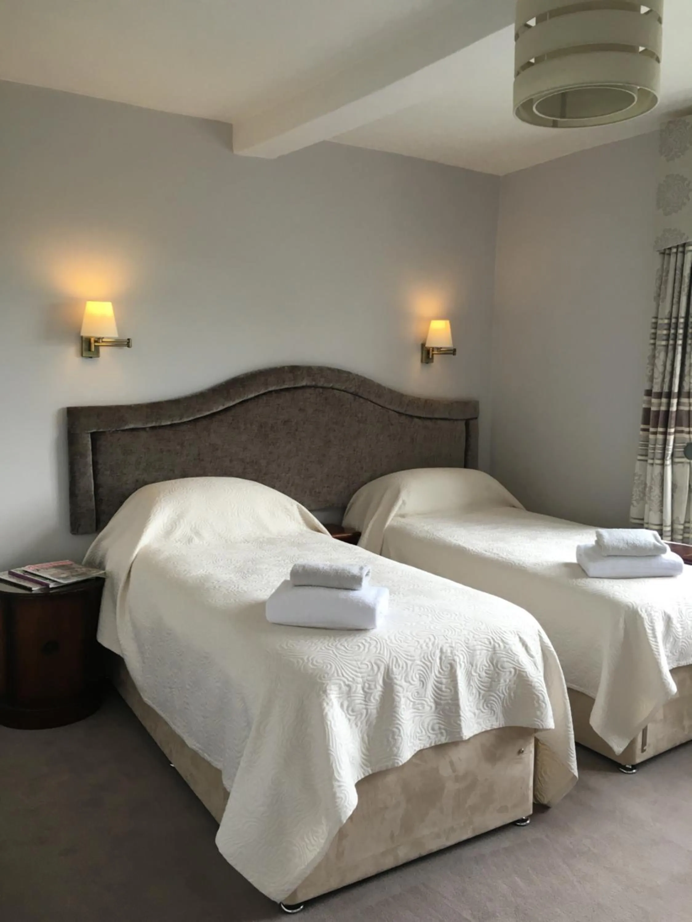 Photo of the whole room, Bed in Pickmere Country House