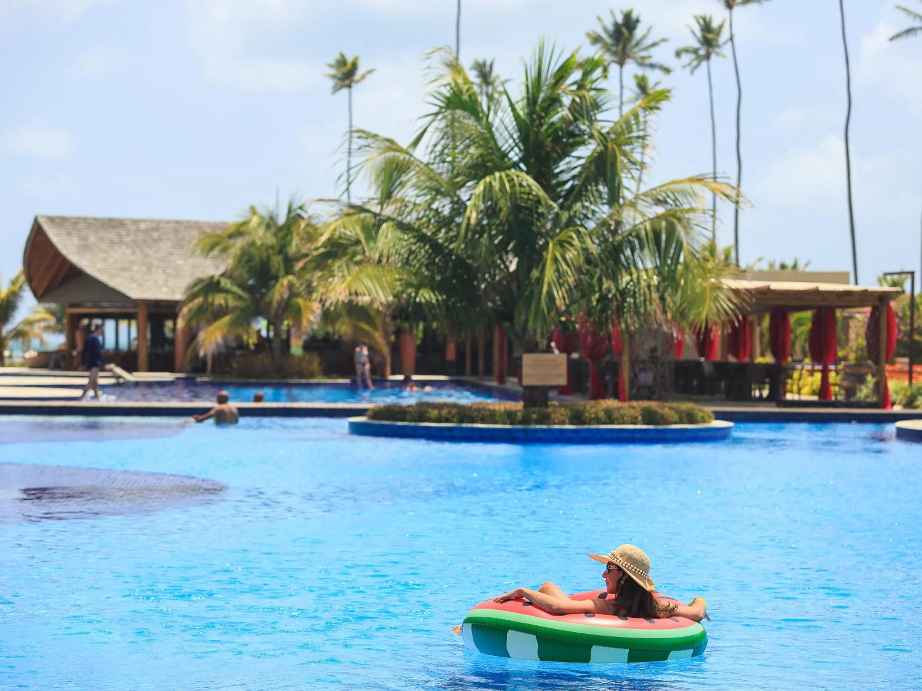 Swimming pool in Vivá Porto de Galinhas Resort
