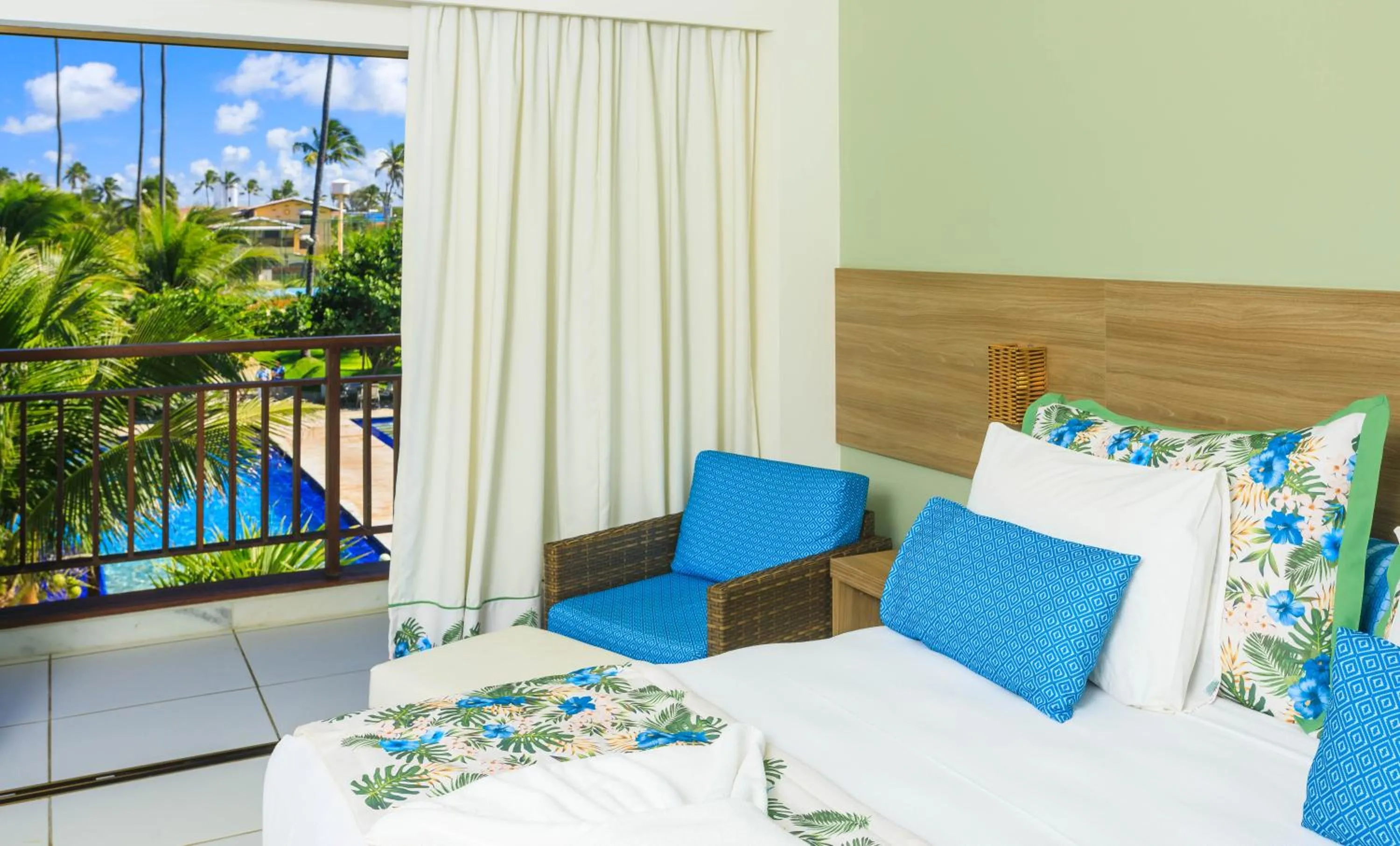 Balcony/Terrace, Bed in Vivá Porto de Galinhas Resort