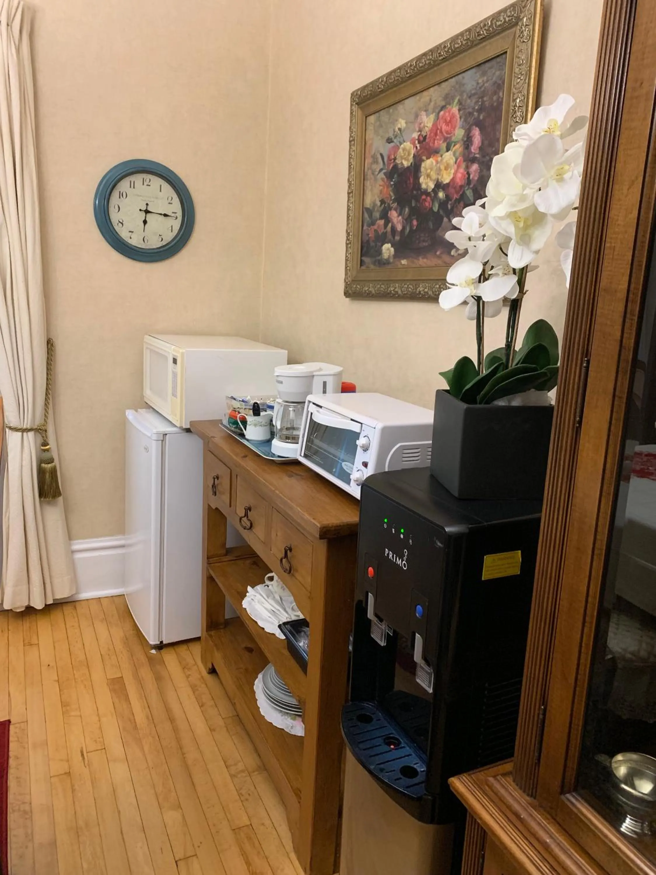 Kitchen or kitchenette in Strathaird Bed and Breakfast