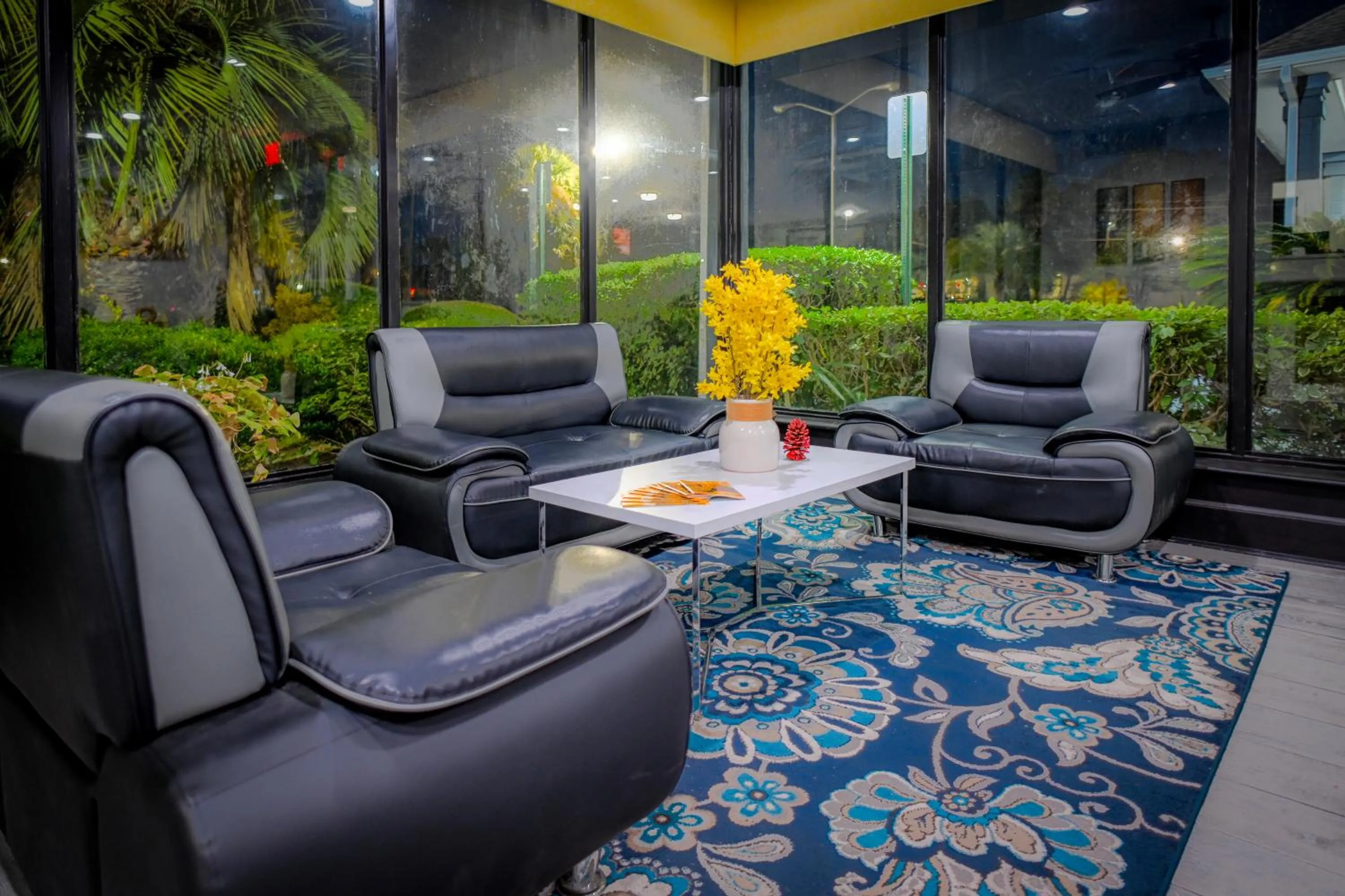 Super 8 by Wyndham Hardeeville - Savannah North