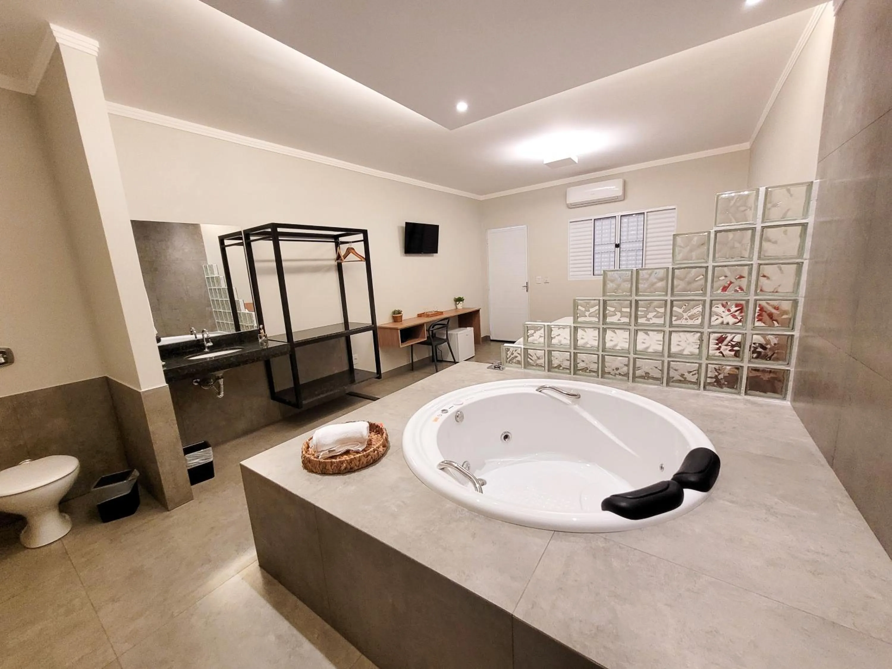 Hot Tub, Bed in Hotel Pousada Parque das Águas