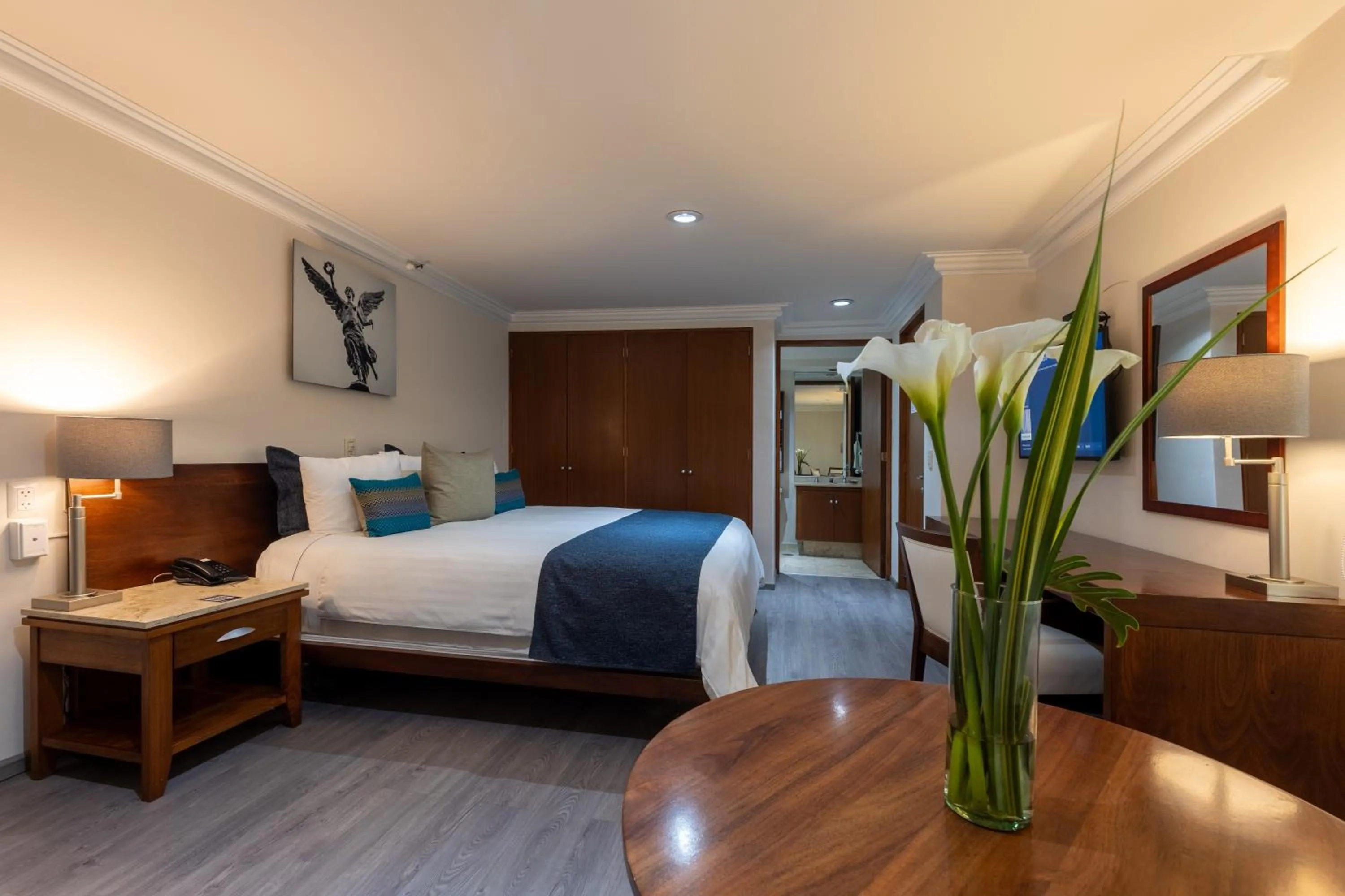 Bedroom, Bed in Suites Obelisk