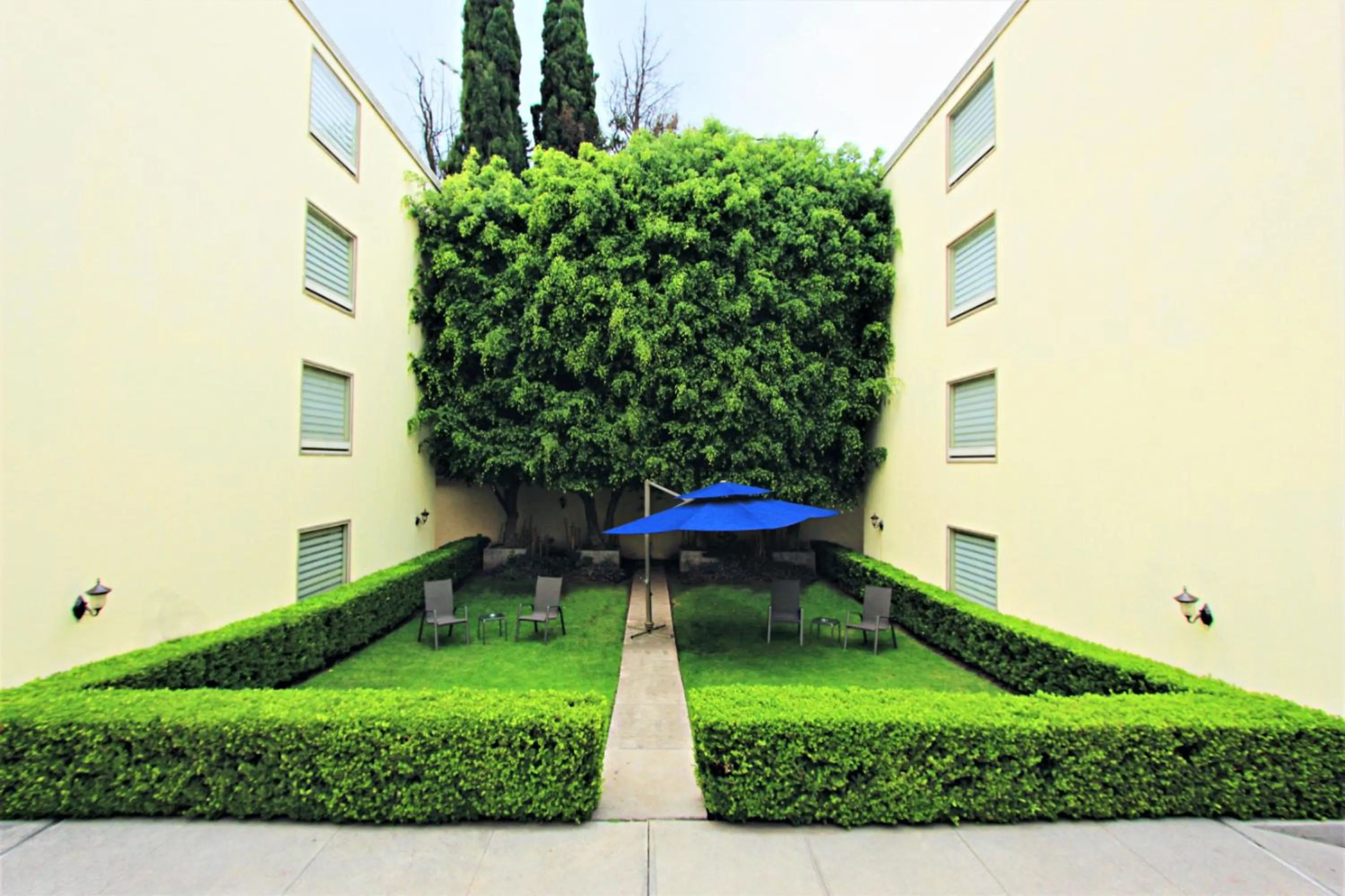 Garden in Suites Obelisk