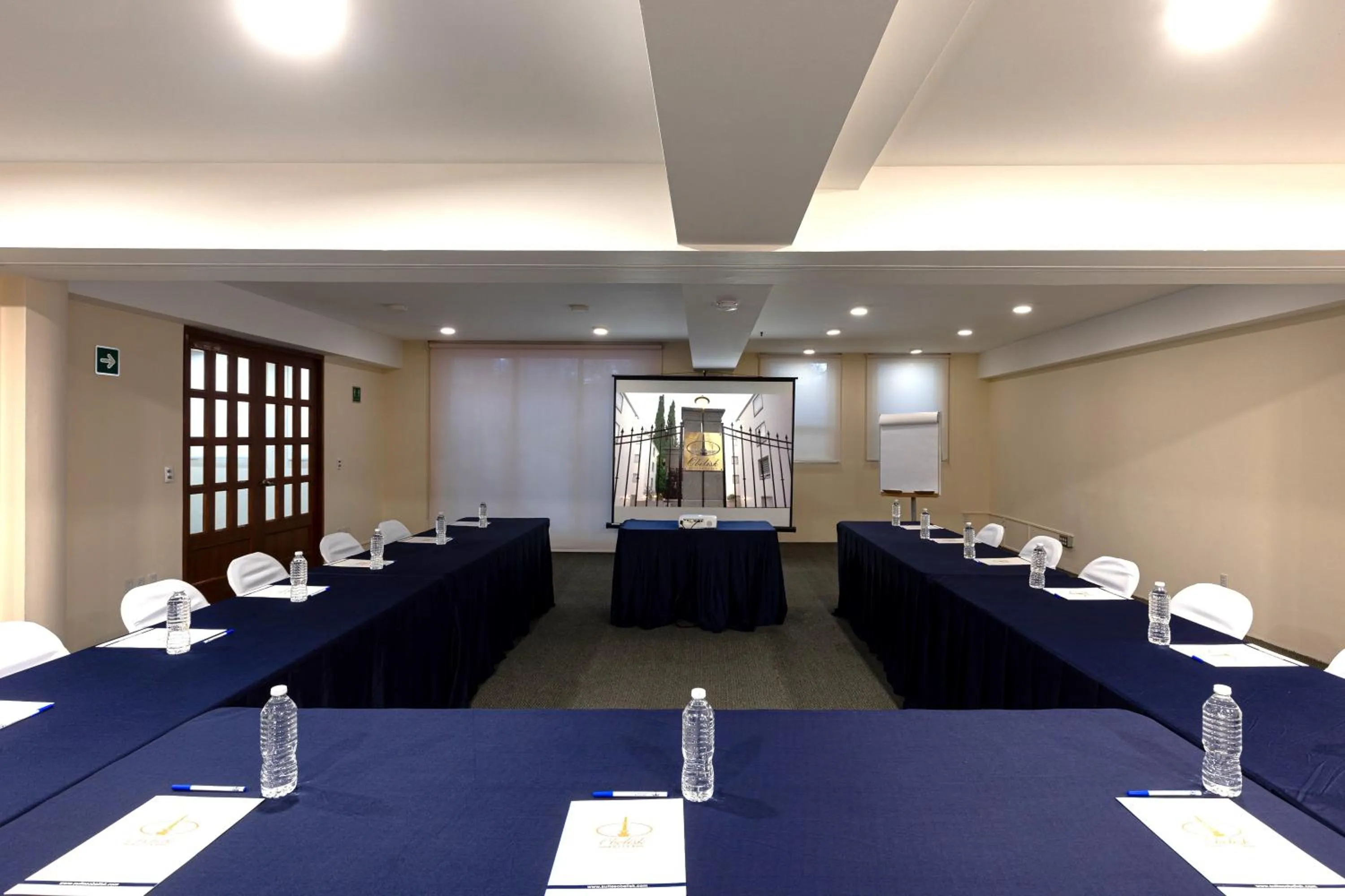 Meeting/conference room in Suites Obelisk