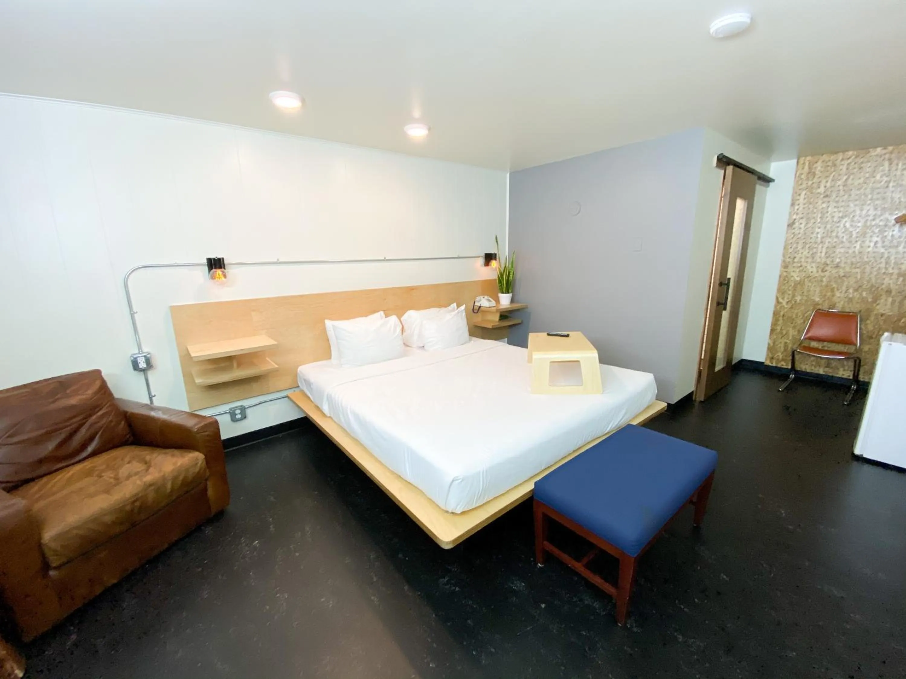 Photo of the whole room, Bed in Hotel Corvallis