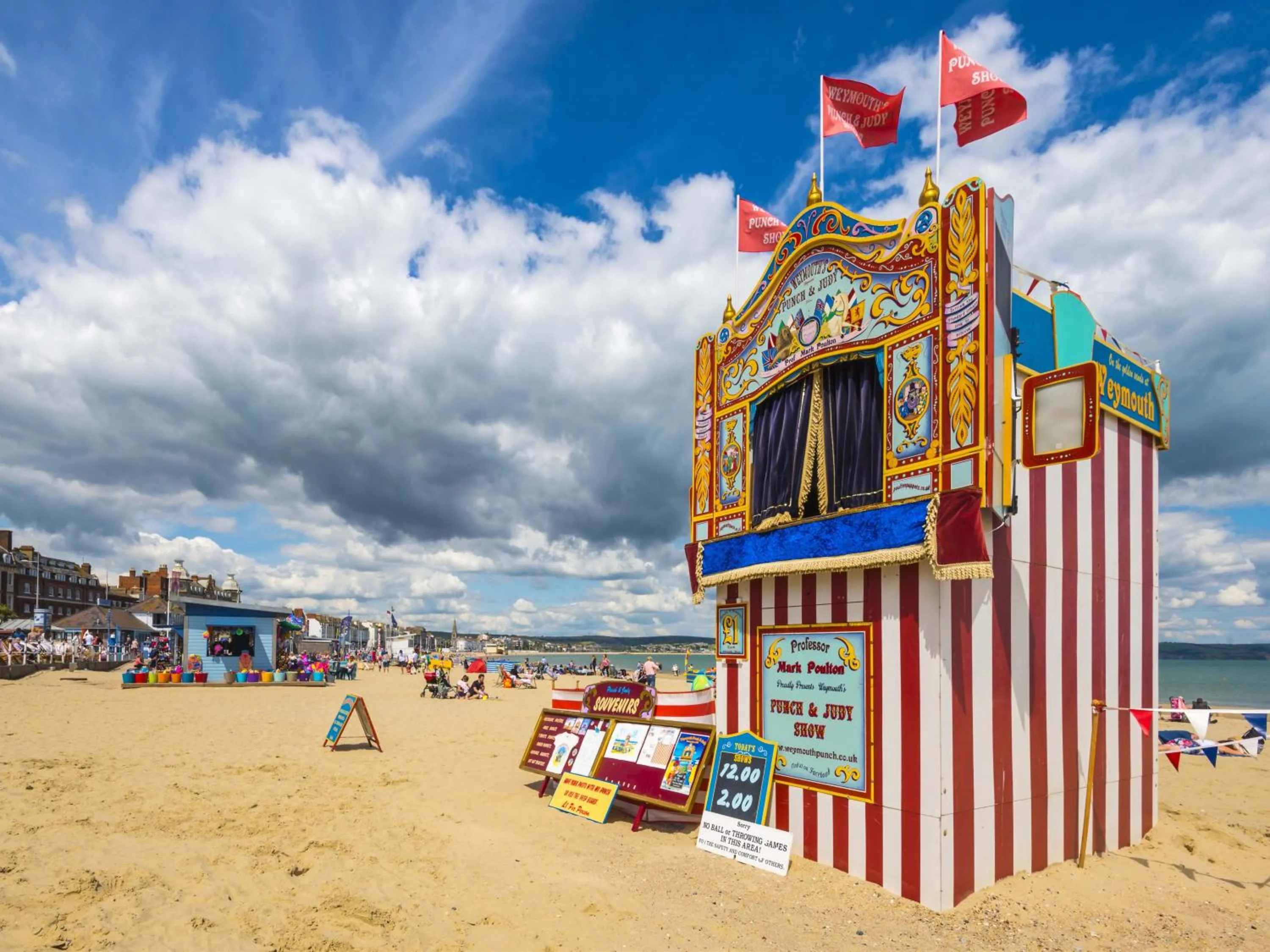 Beach in Gloucester House