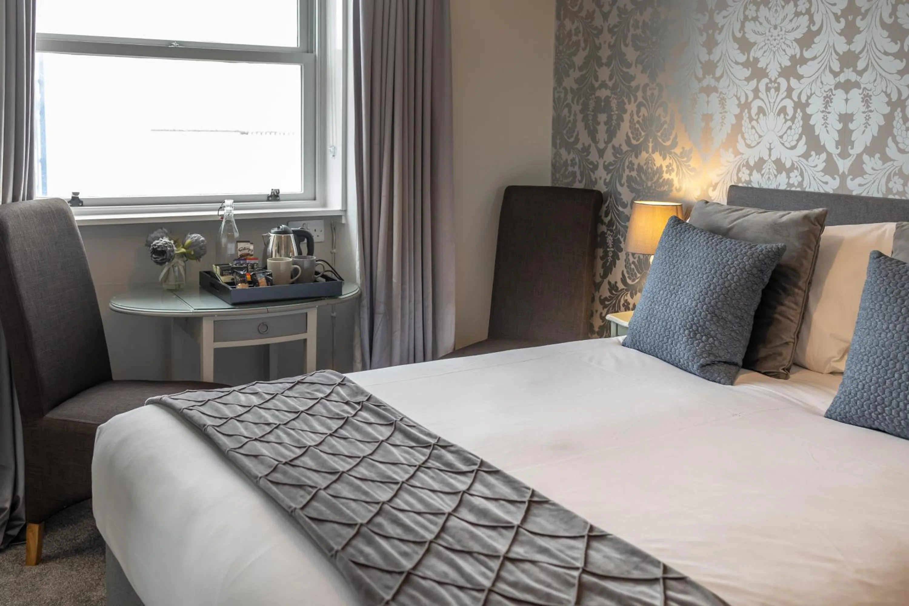 Bedroom, Bed in Gloucester House