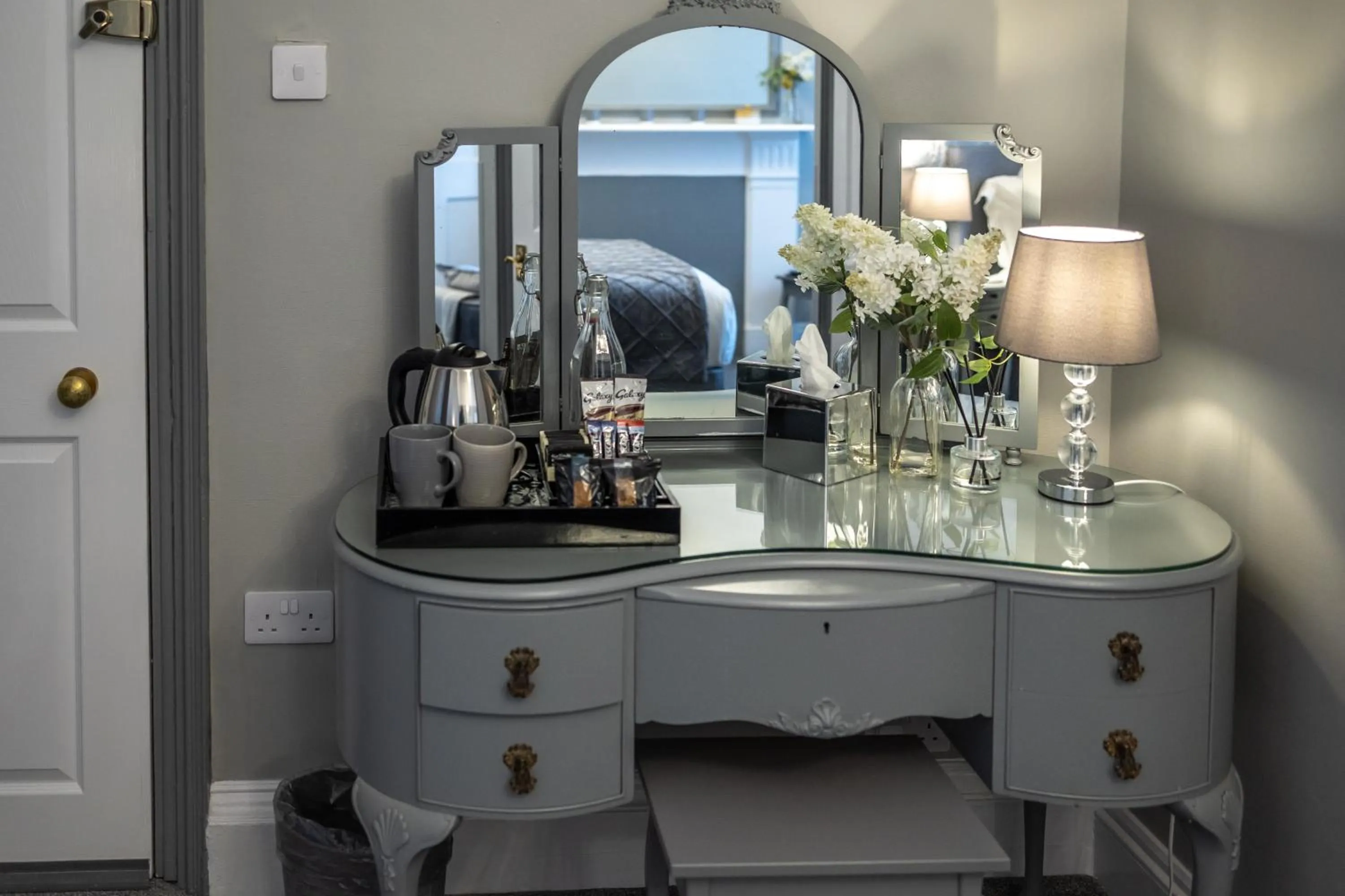Bedroom in Gloucester House