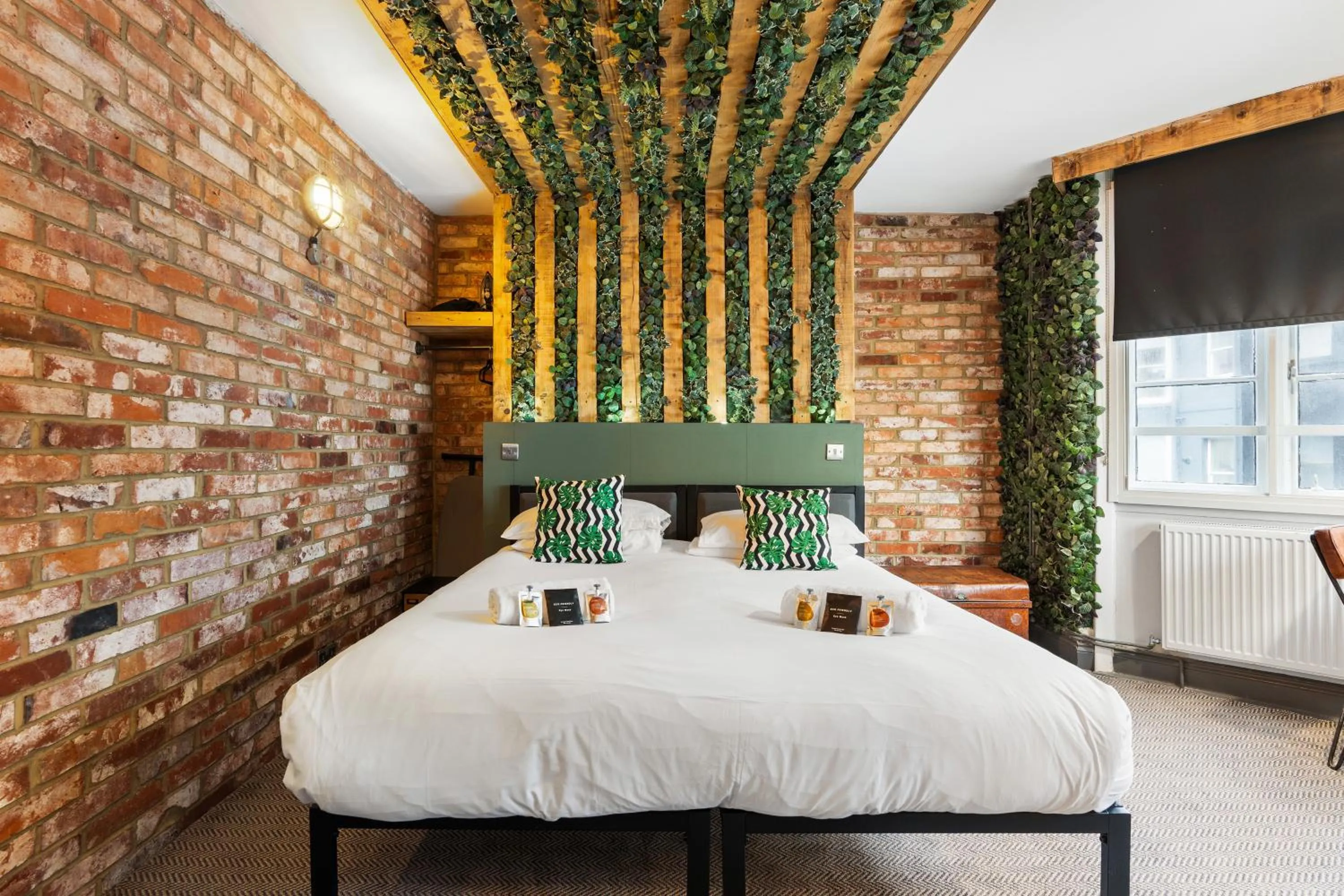 Bed in One Broad Street