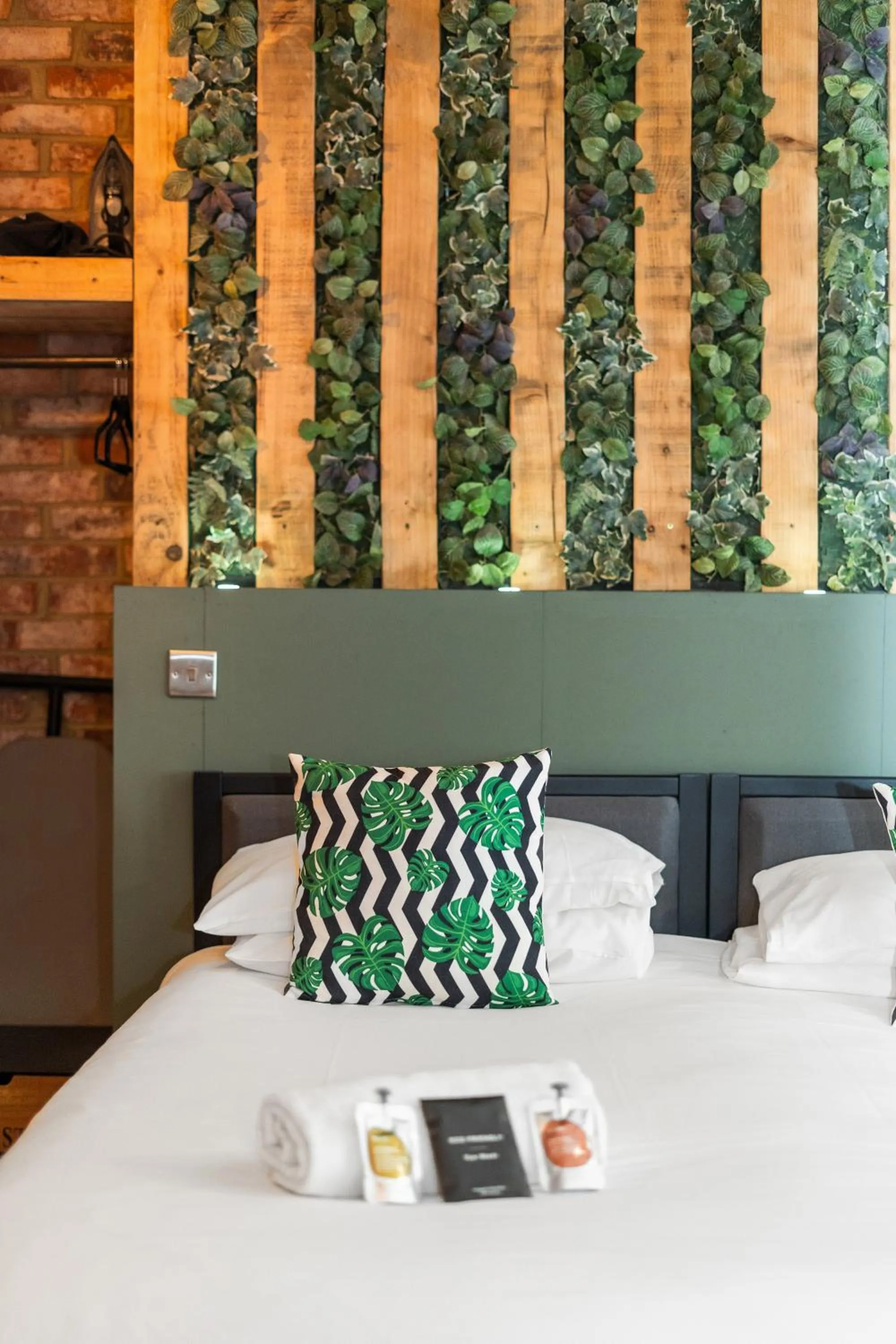 Bed in One Broad Street